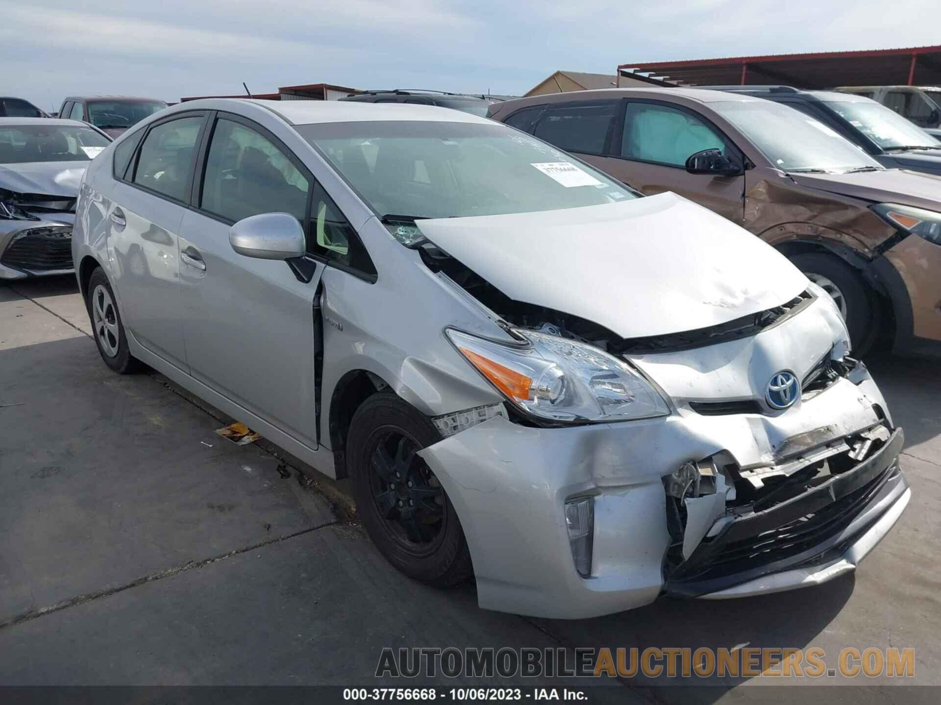 JTDKN3DUXF0439949 TOYOTA PRIUS 2015