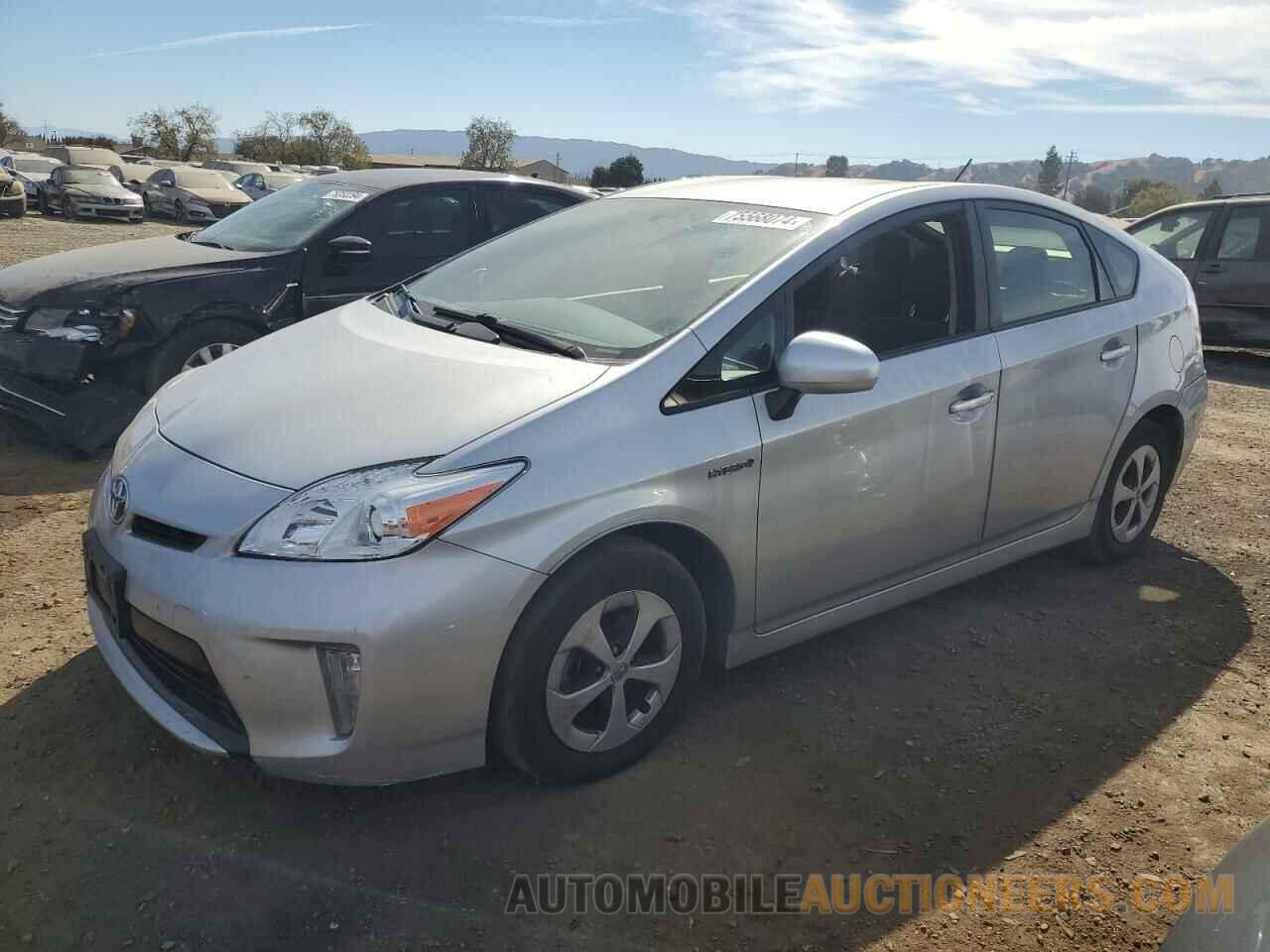 JTDKN3DUXF0453219 TOYOTA PRIUS 2015