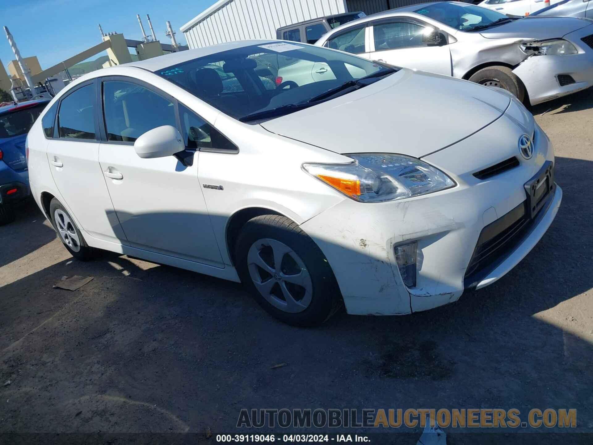 JTDKN3DUXF0459716 TOYOTA PRIUS 2015