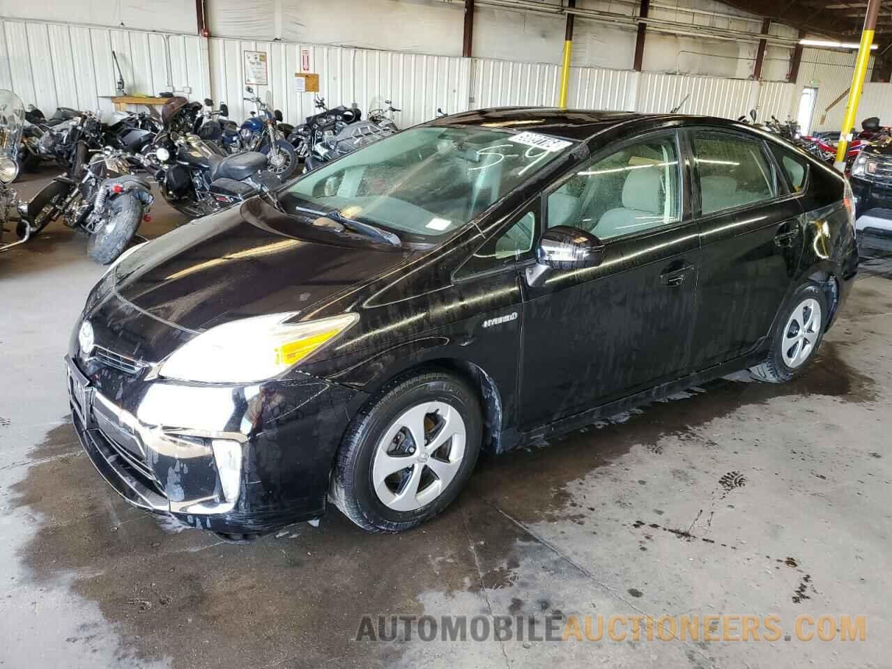 JTDKN3DUXF0461384 TOYOTA PRIUS 2015