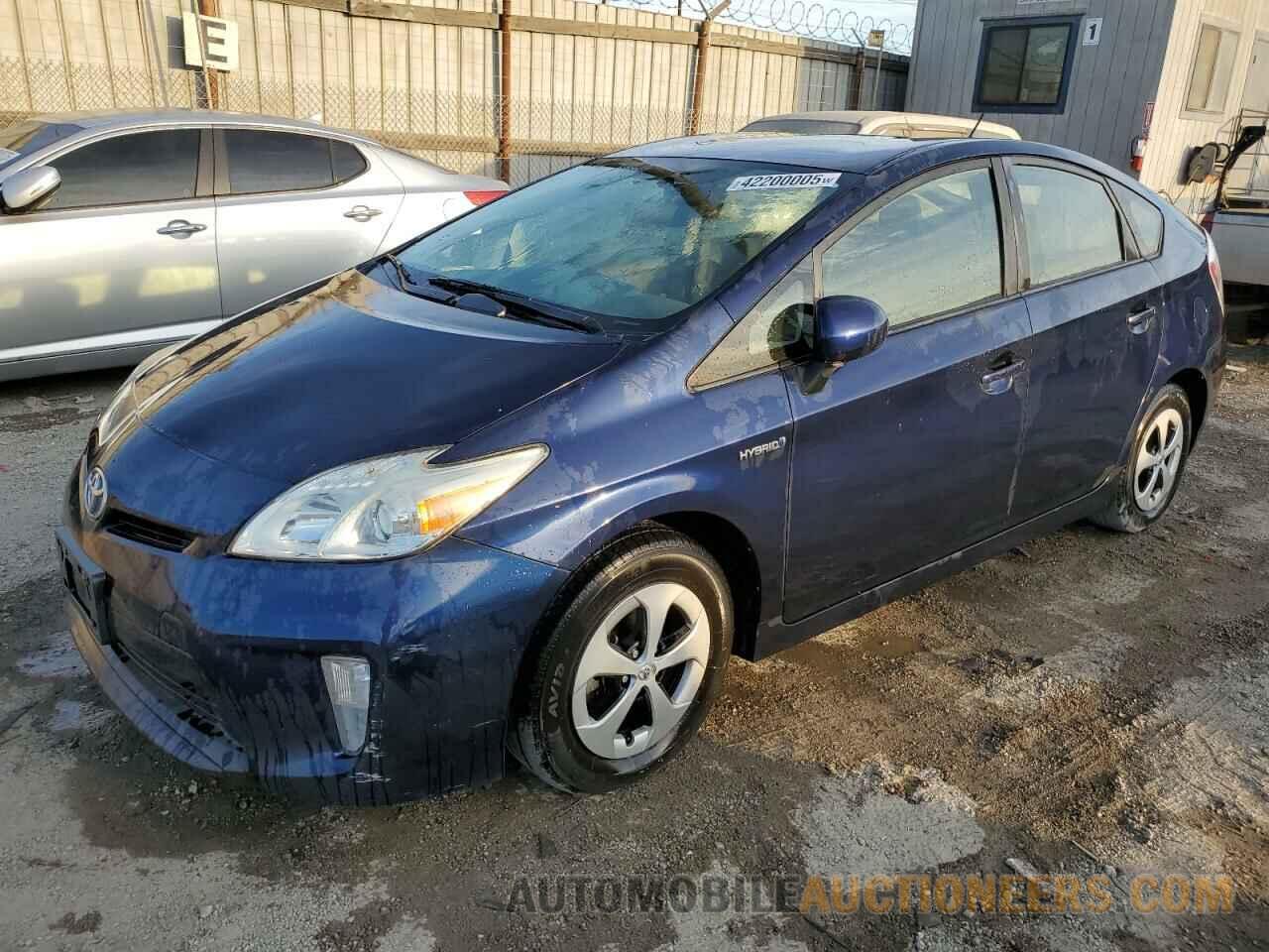 JTDKN3DUXF0464950 TOYOTA PRIUS 2015