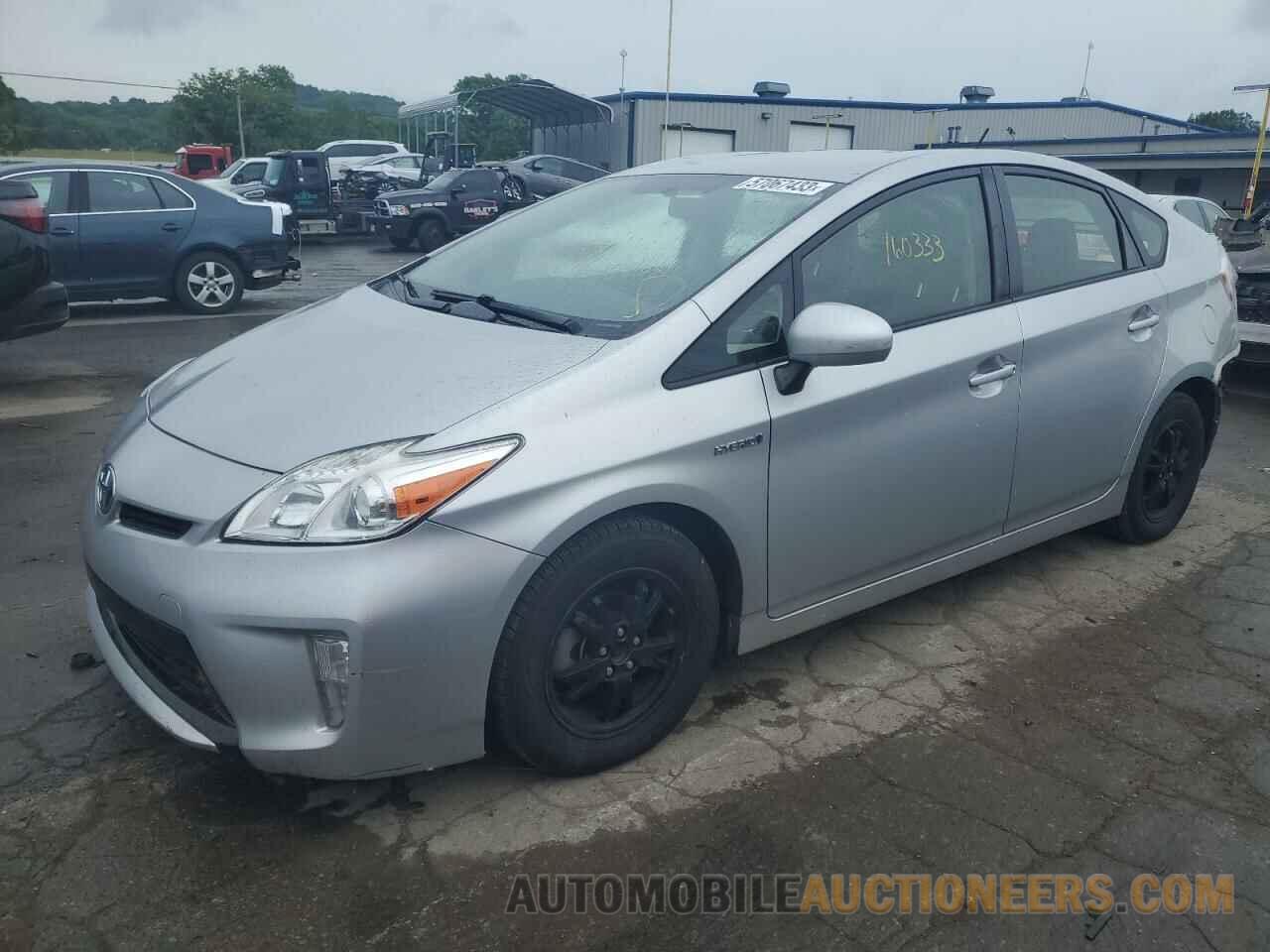 JTDKN3DUXF0470215 TOYOTA PRIUS 2015