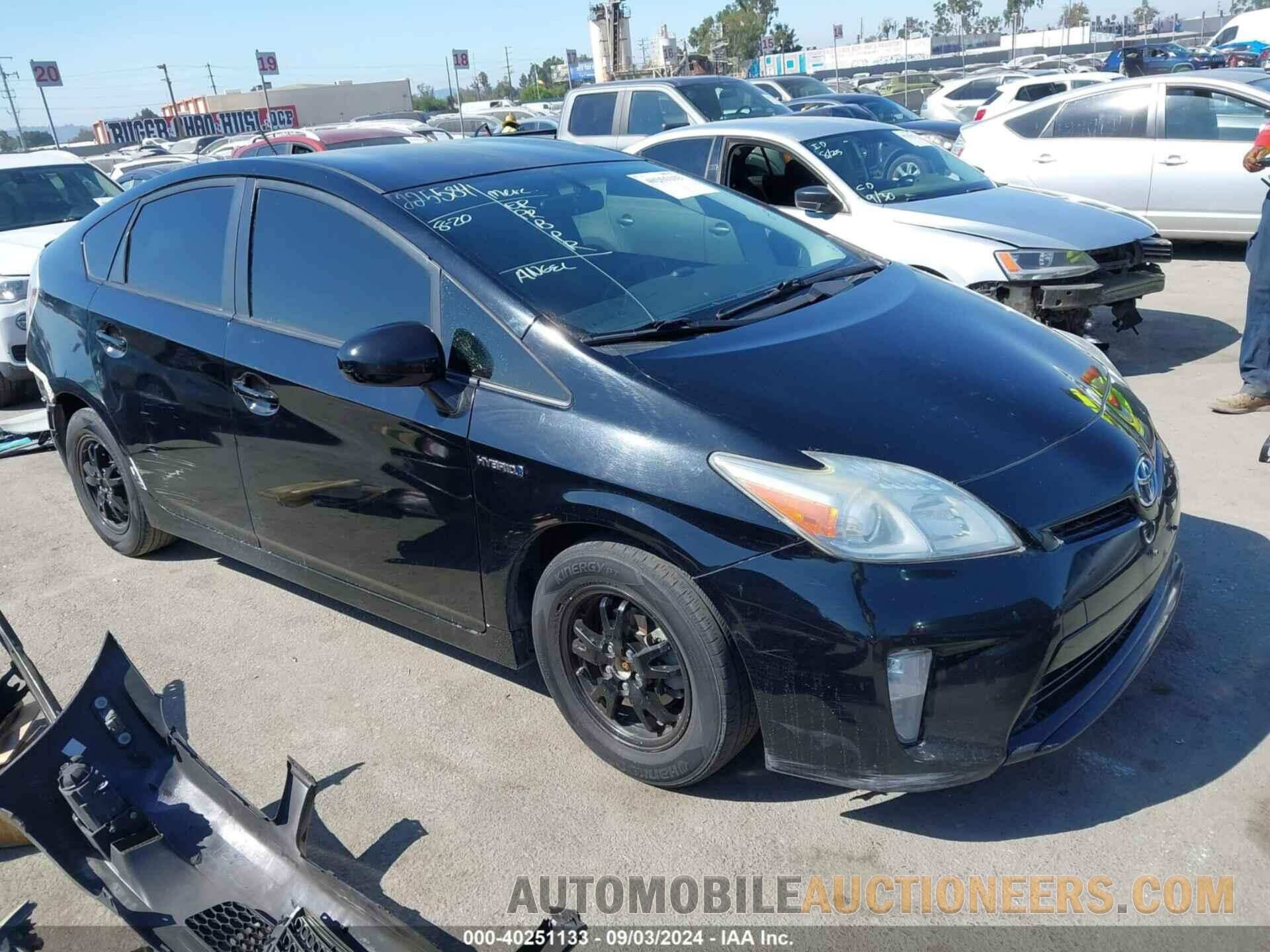 JTDKN3DUXF0471459 TOYOTA PRIUS 2015