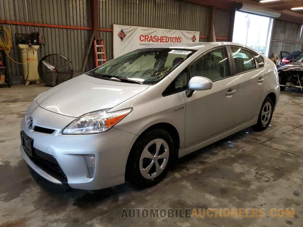 JTDKN3DUXF0472174 TOYOTA PRIUS 2015