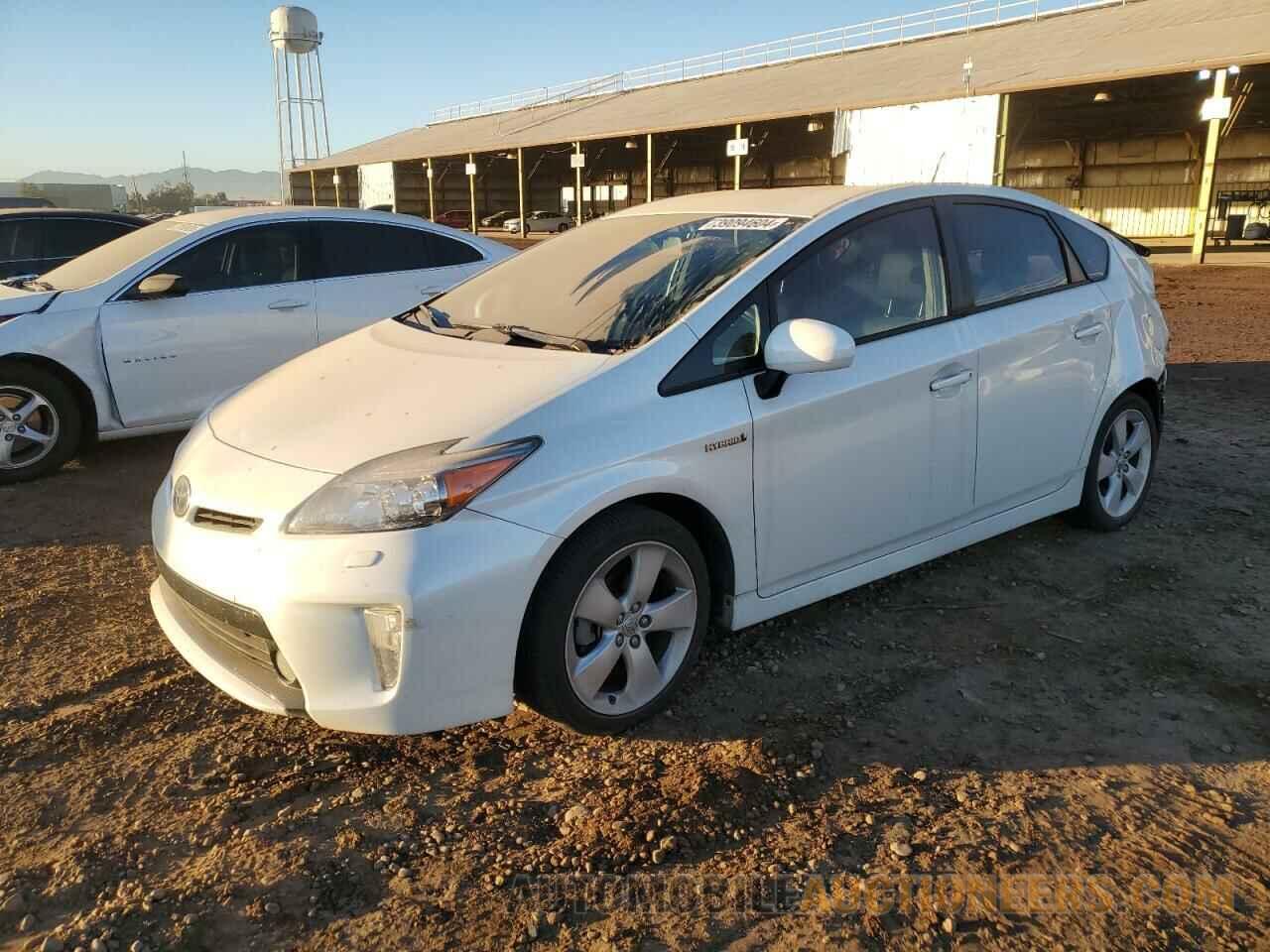 JTDKN3DUXF1862945 TOYOTA PRIUS 2015