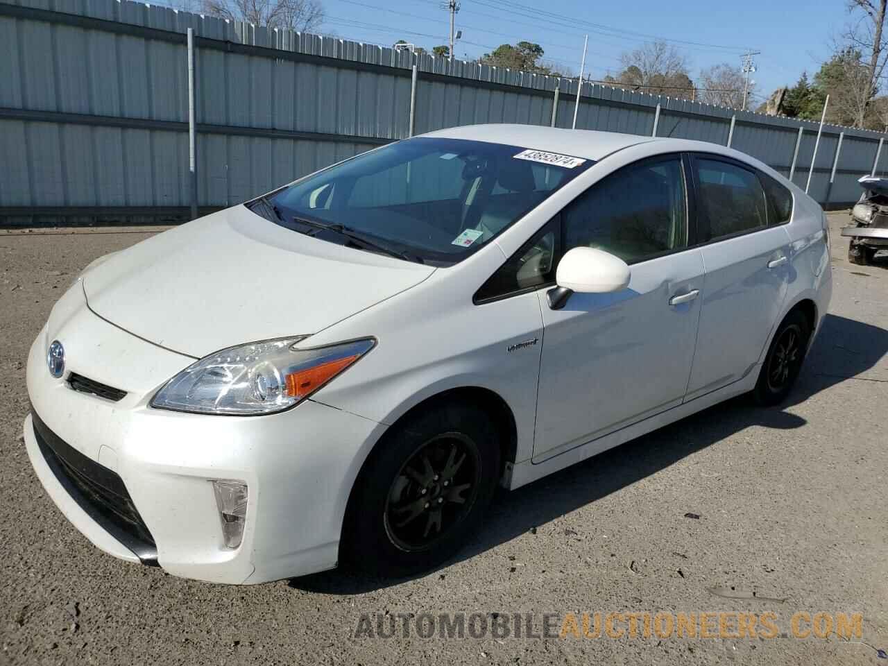 JTDKN3DUXF1872892 TOYOTA PRIUS 2015