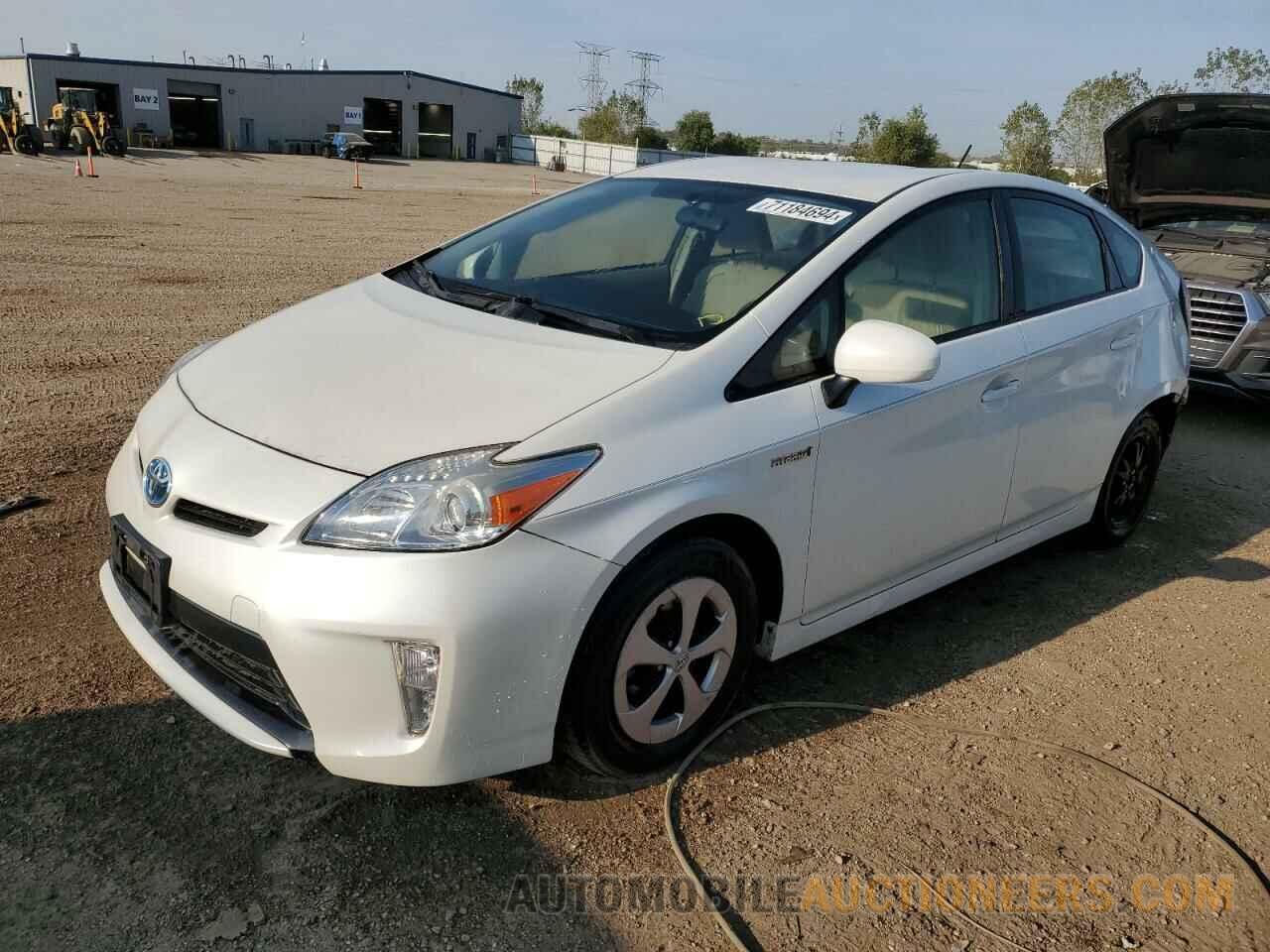 JTDKN3DUXF1880684 TOYOTA PRIUS 2015