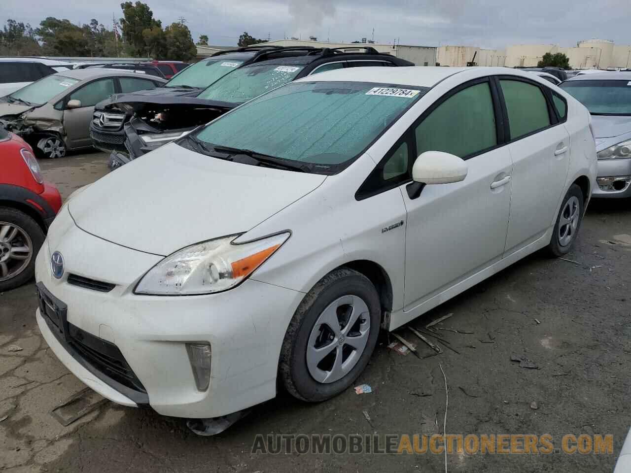 JTDKN3DUXF1887926 TOYOTA PRIUS 2015