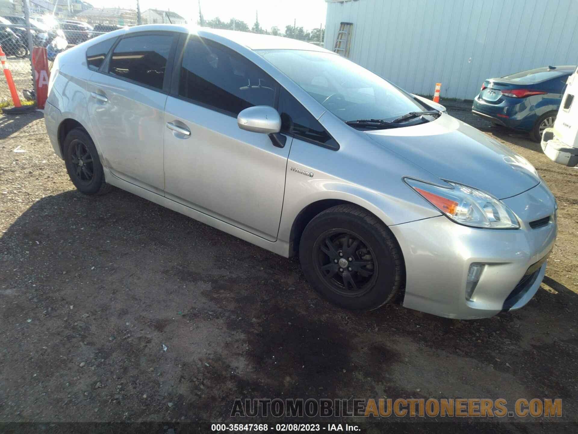 JTDKN3DUXF1891782 TOYOTA PRIUS 2015