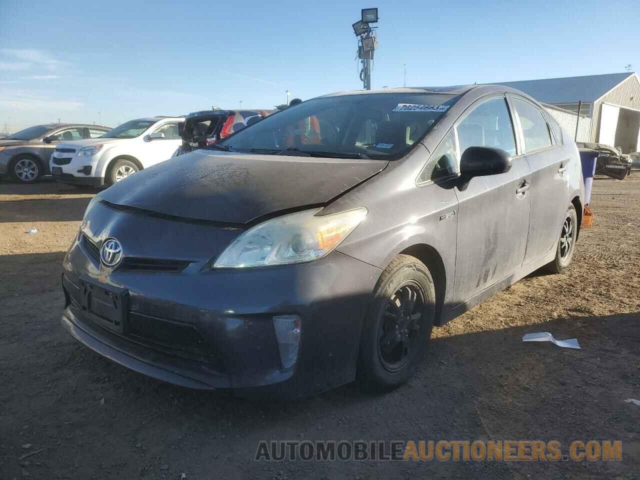 JTDKN3DUXF1929320 TOYOTA PRIUS 2015