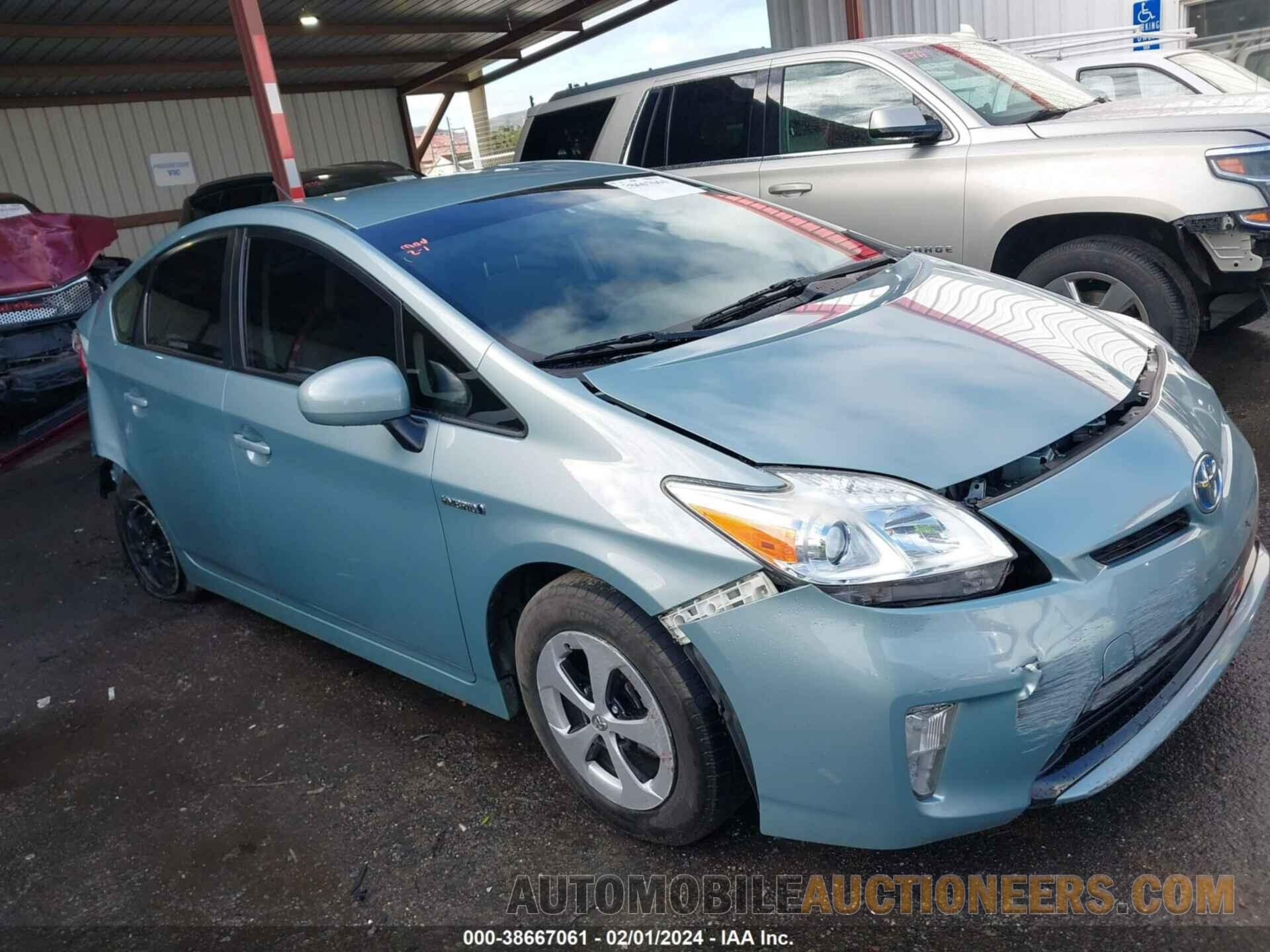 JTDKN3DUXF1968960 TOYOTA PRIUS 2015