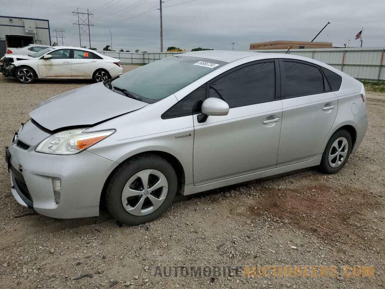 JTDKN3DUXF1972409 TOYOTA PRIUS 2015