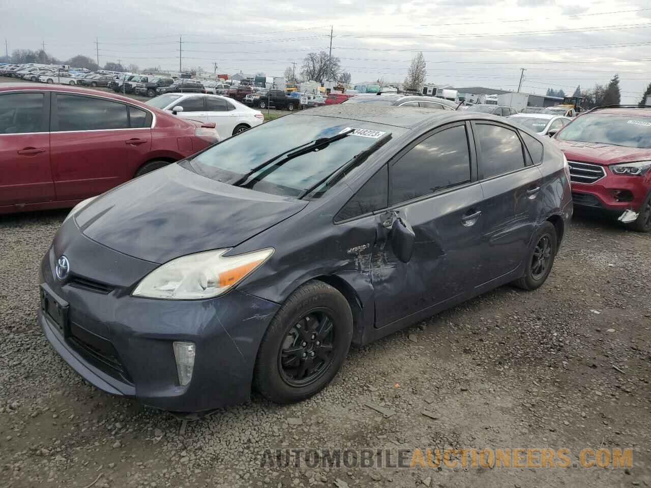 JTDKN3DUXF1977464 TOYOTA PRIUS 2015