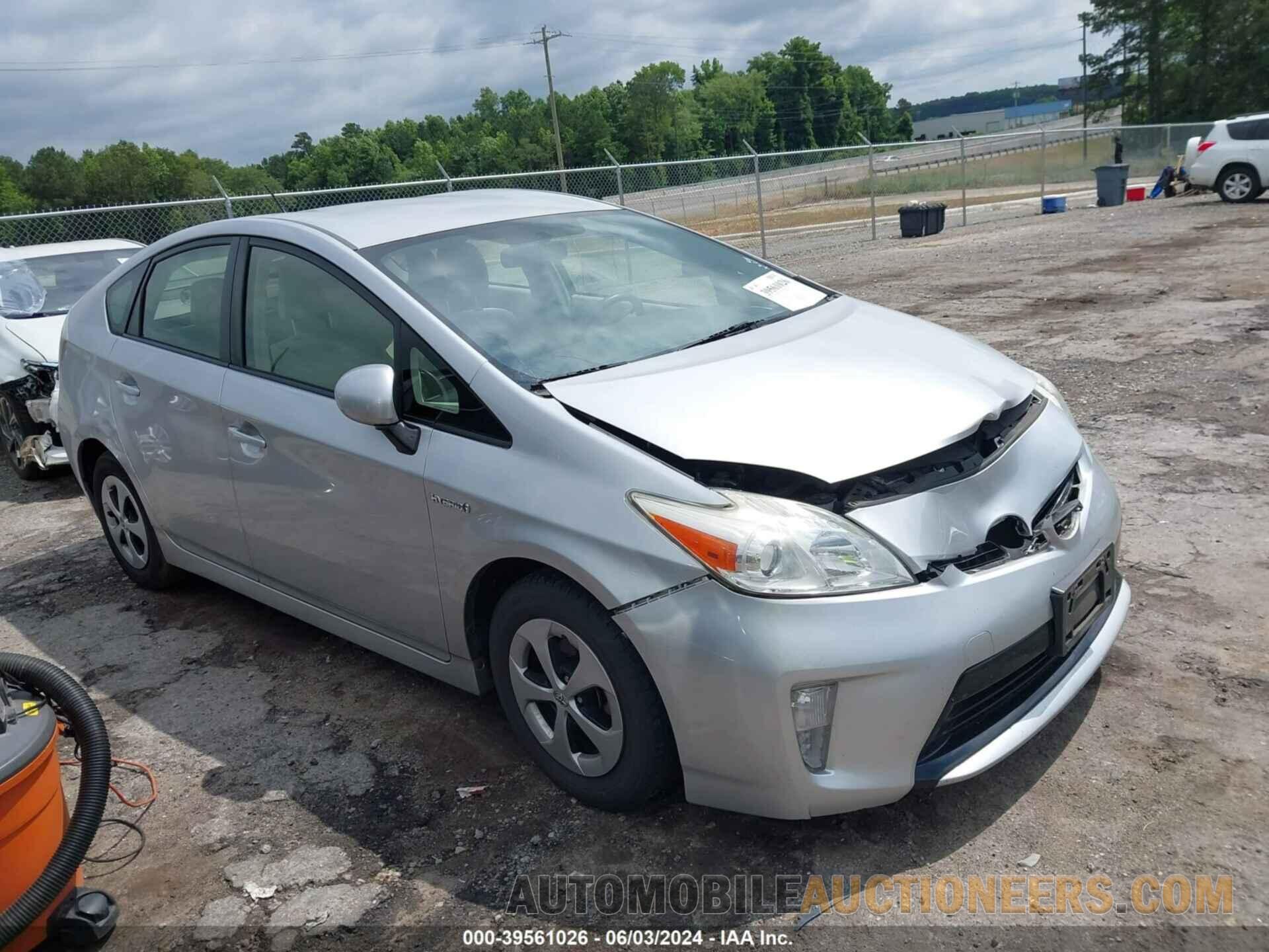 JTDKN3DUXF1984768 TOYOTA PRIUS 2015