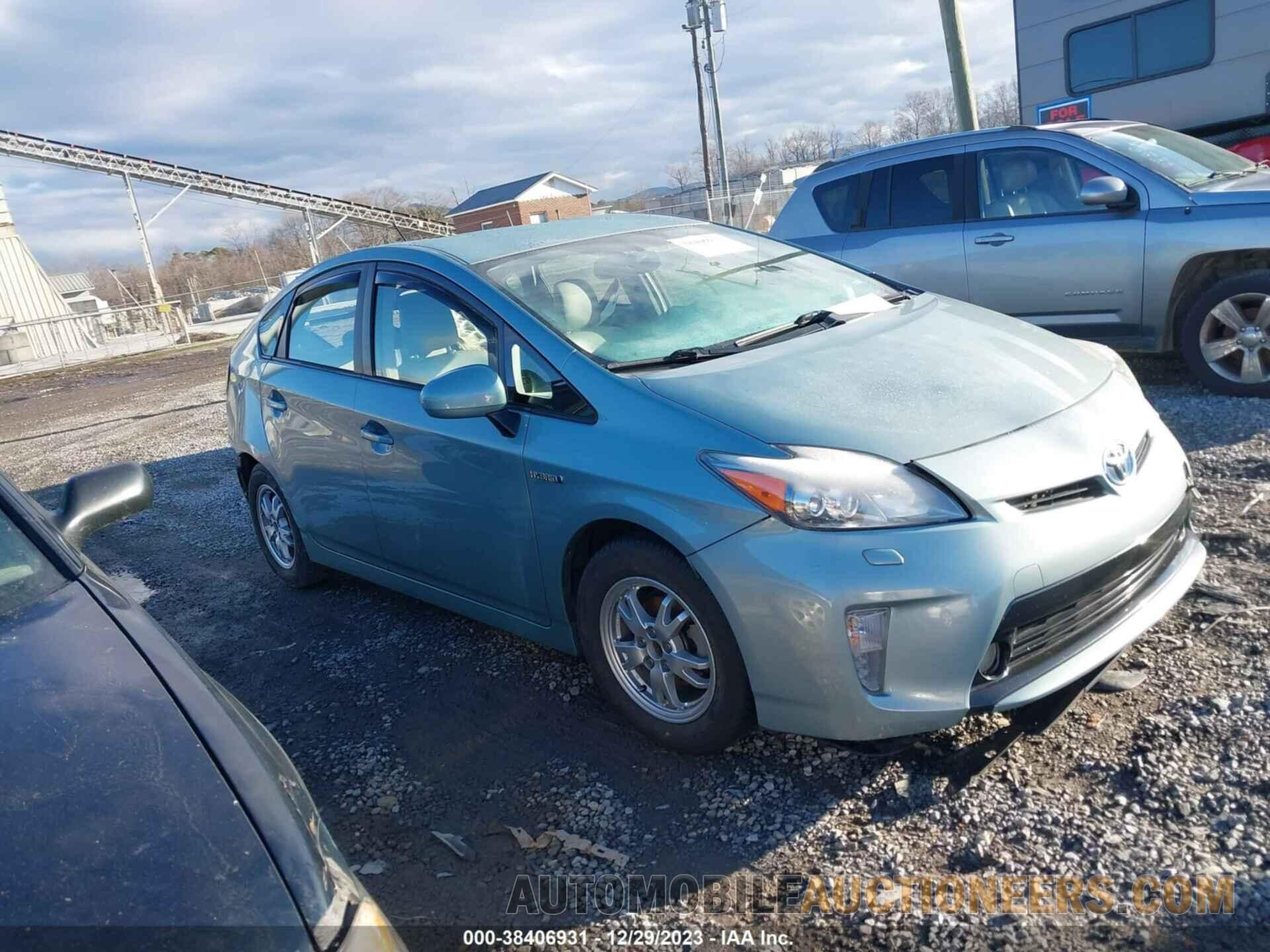 JTDKN3DUXF1986553 TOYOTA PRIUS 2015