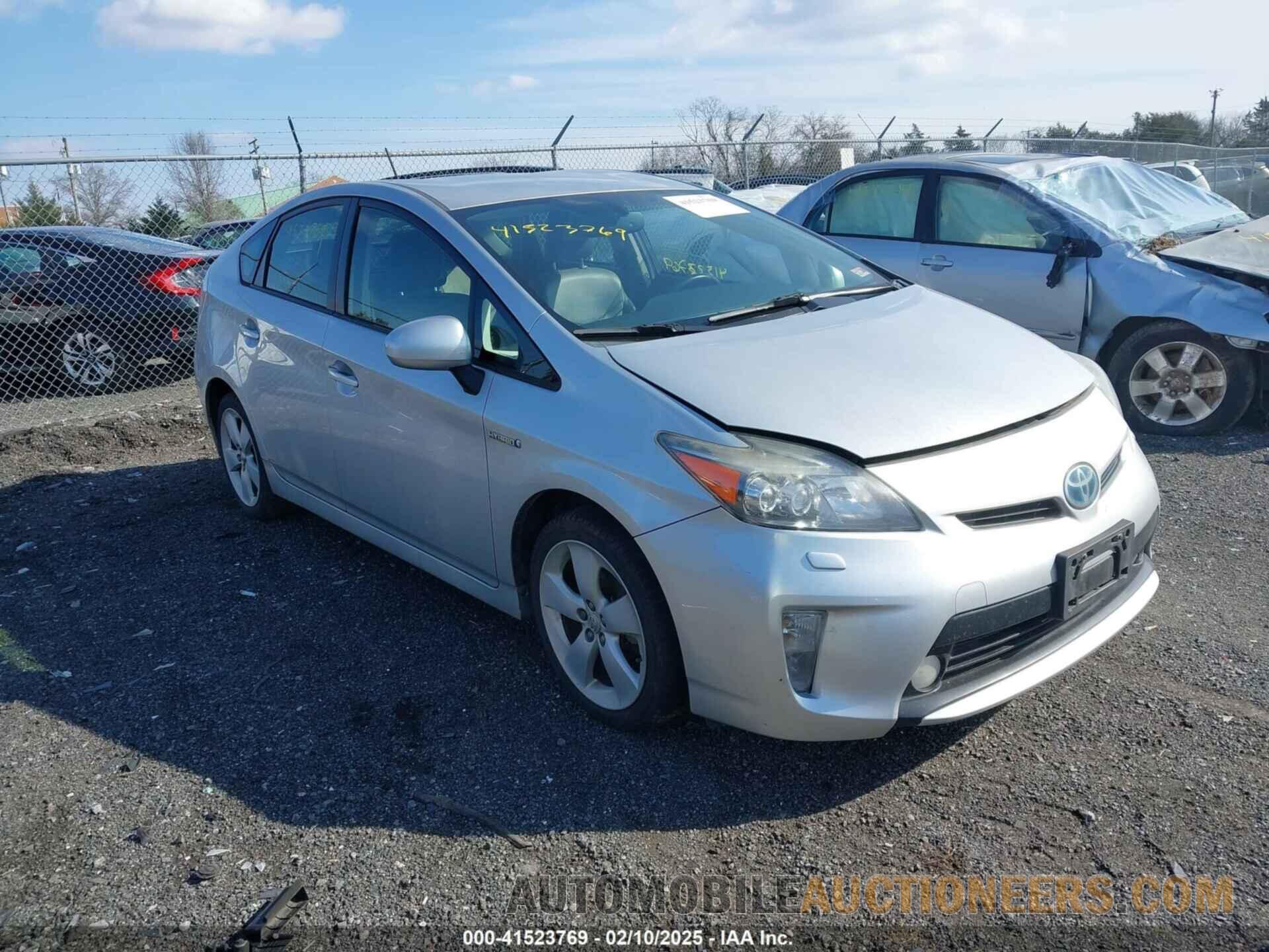 JTDKN3DUXF1987265 TOYOTA PRIUS 2015