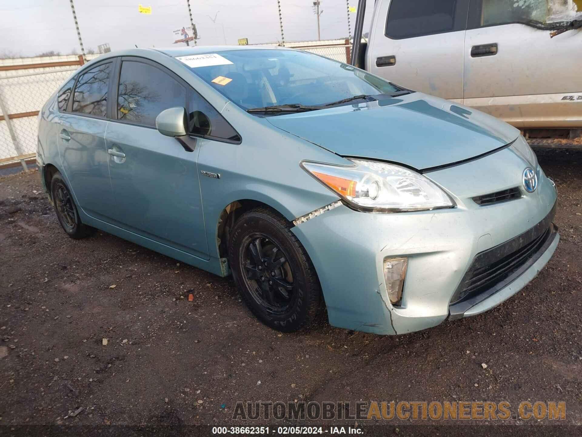 JTDKN3DUXF1988299 TOYOTA PRIUS 2015