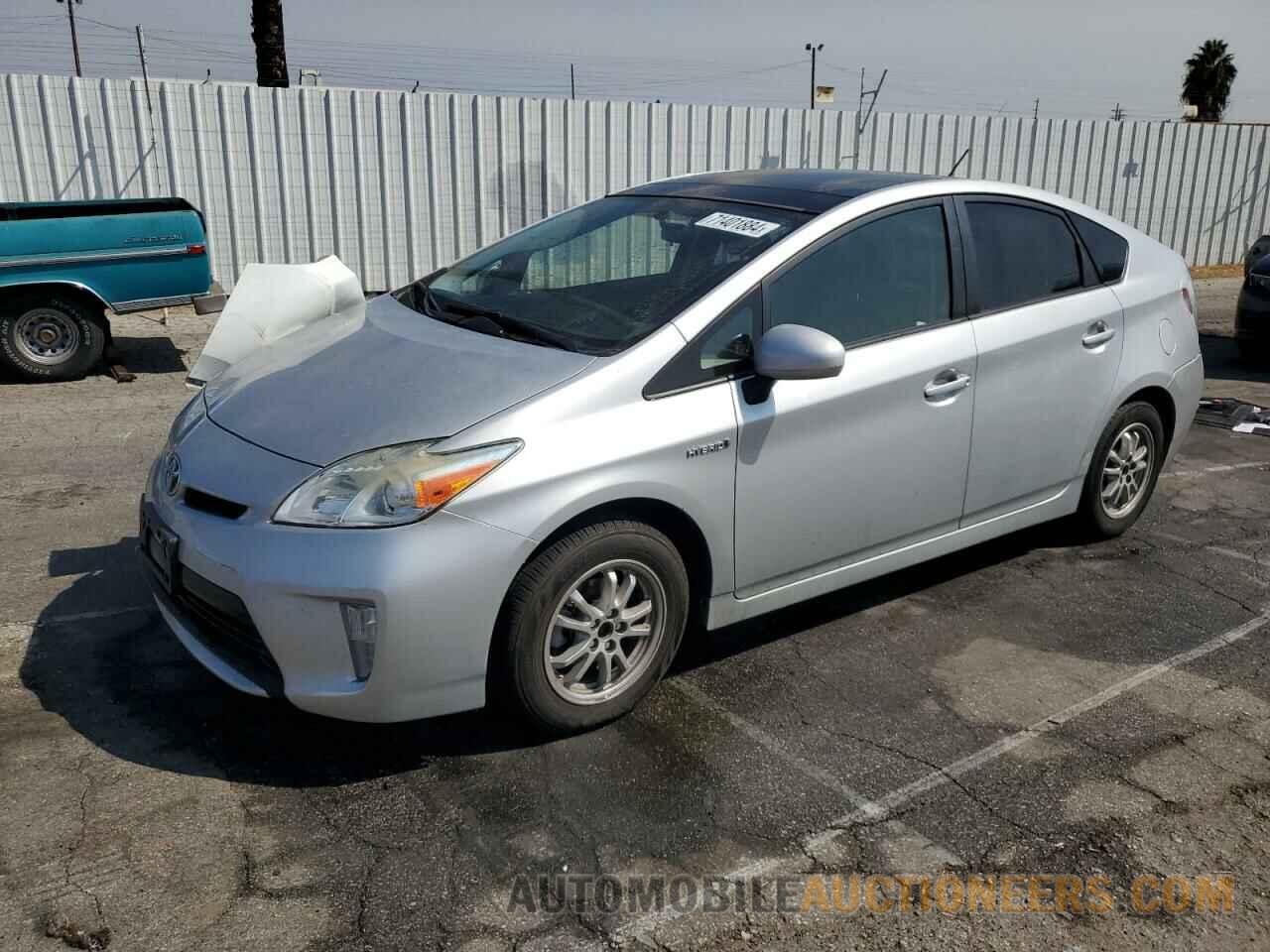 JTDKN3DUXF1998444 TOYOTA PRIUS 2015