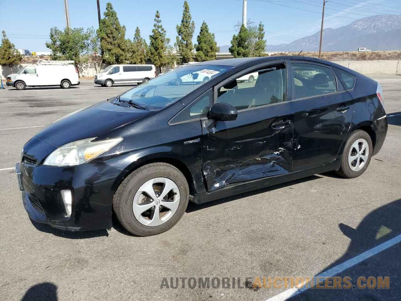 JTDKN3DUXF2002442 TOYOTA PRIUS 2015