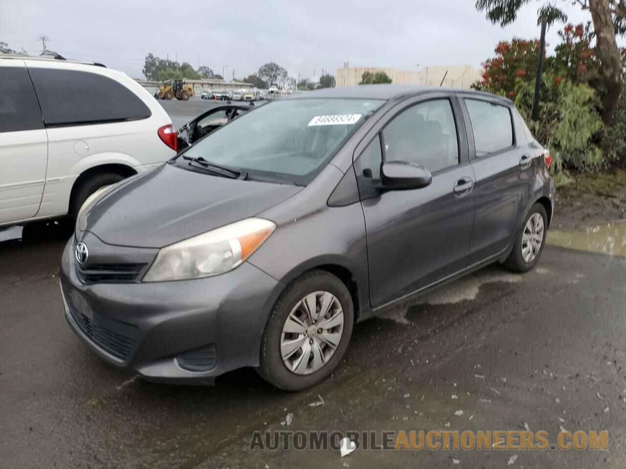 JTDKTUD3XED583866 TOYOTA YARIS 2014