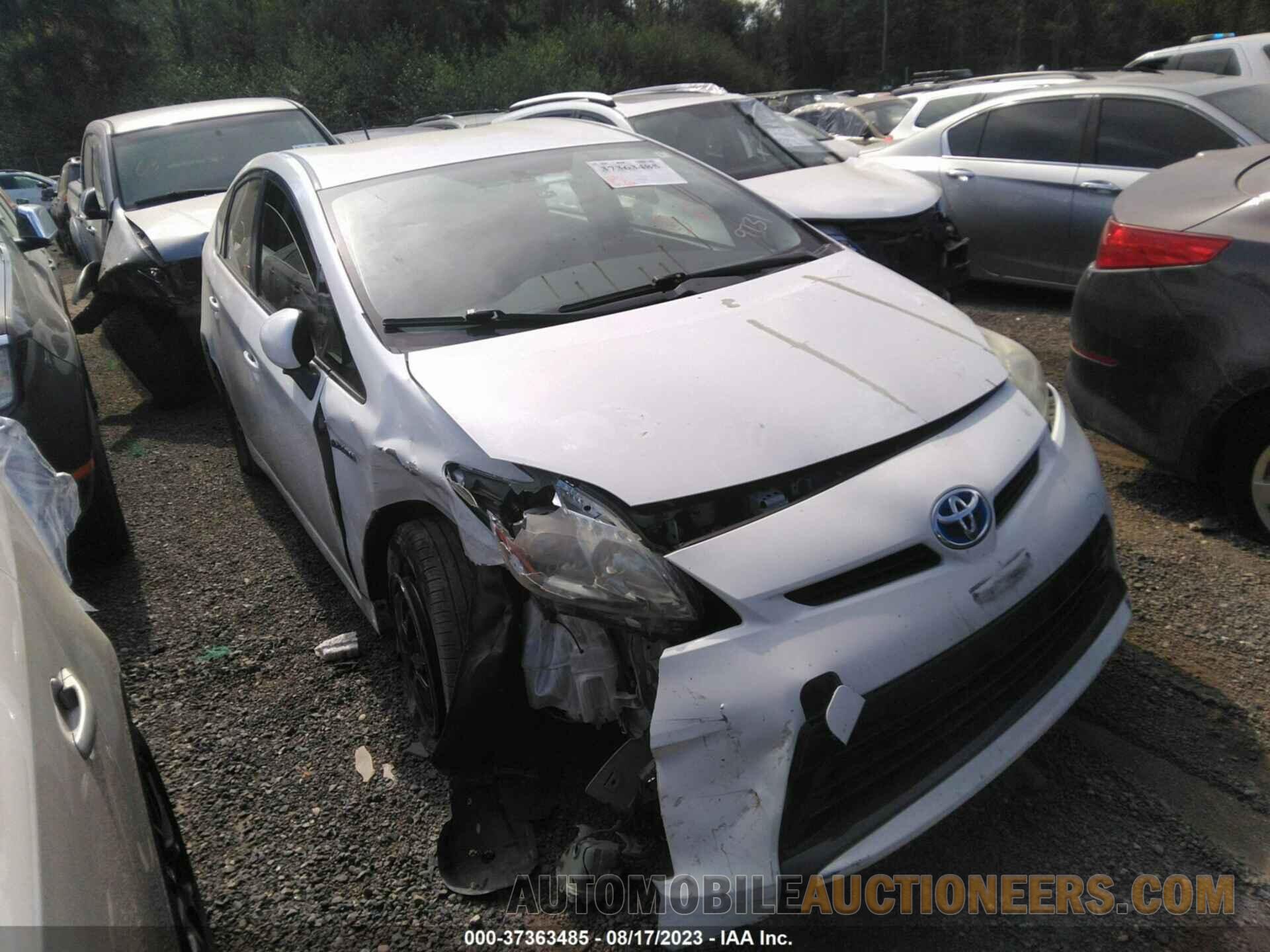 JTDZN3EU1F6989731 TOYOTA PRIUS V 2015