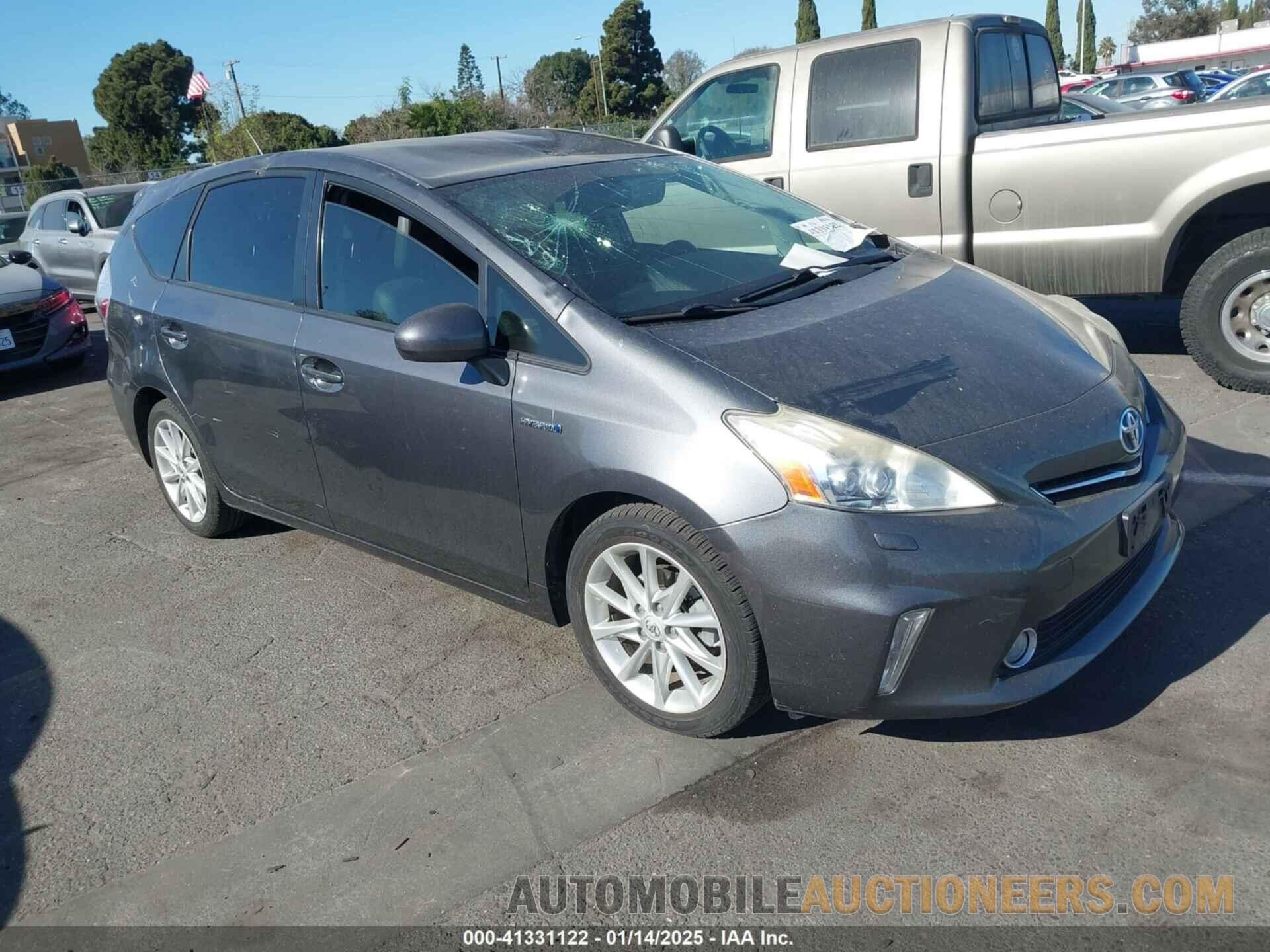 JTDZN3EU2D3233579 TOYOTA PRIUS V 2013