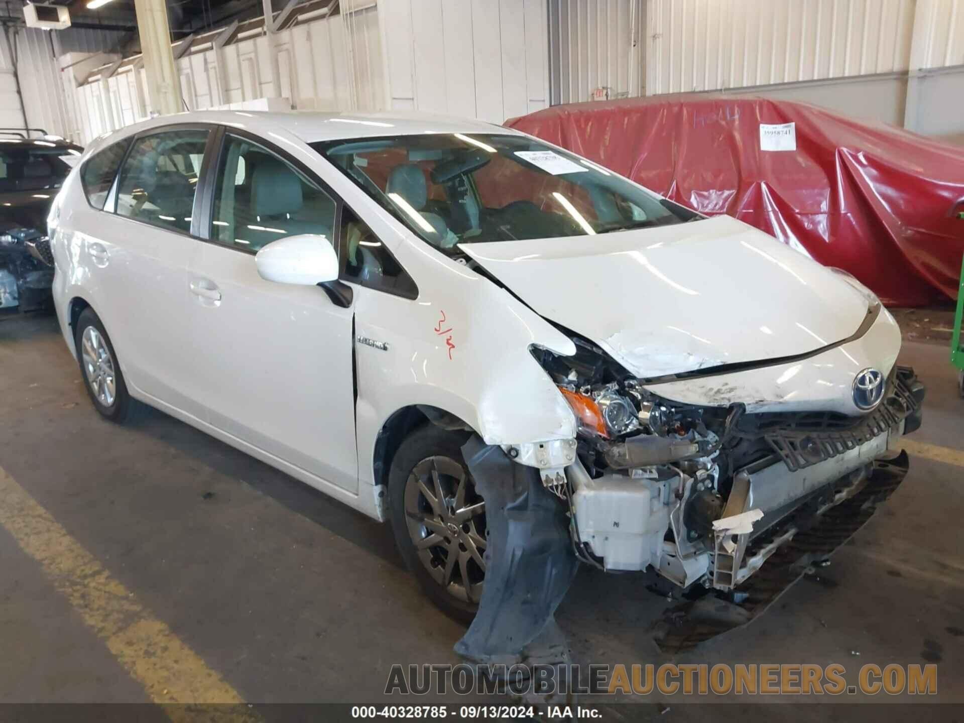 JTDZN3EU2FJ021005 TOYOTA PRIUS V 2015