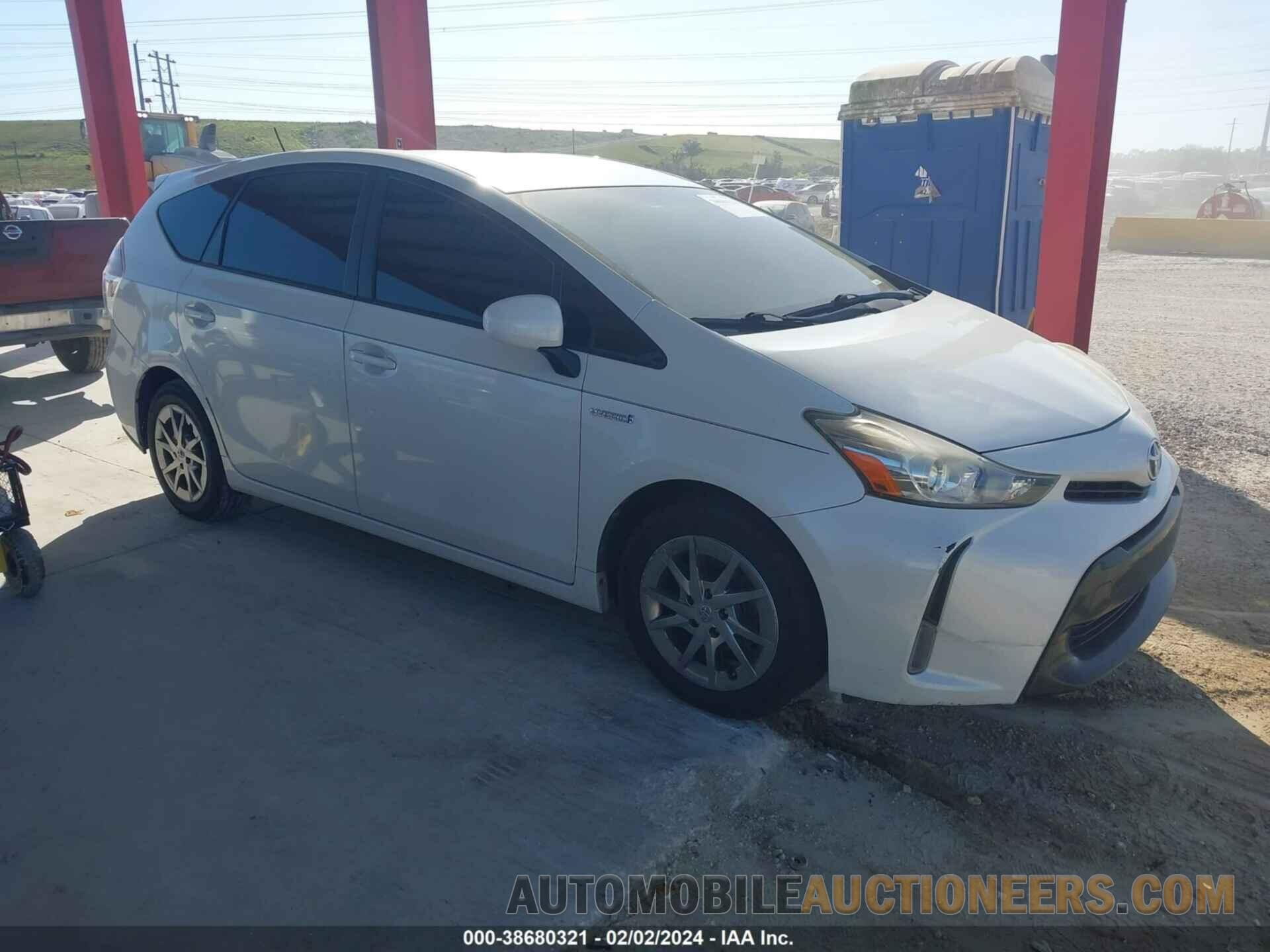 JTDZN3EU2FJ032747 TOYOTA PRIUS V 2015