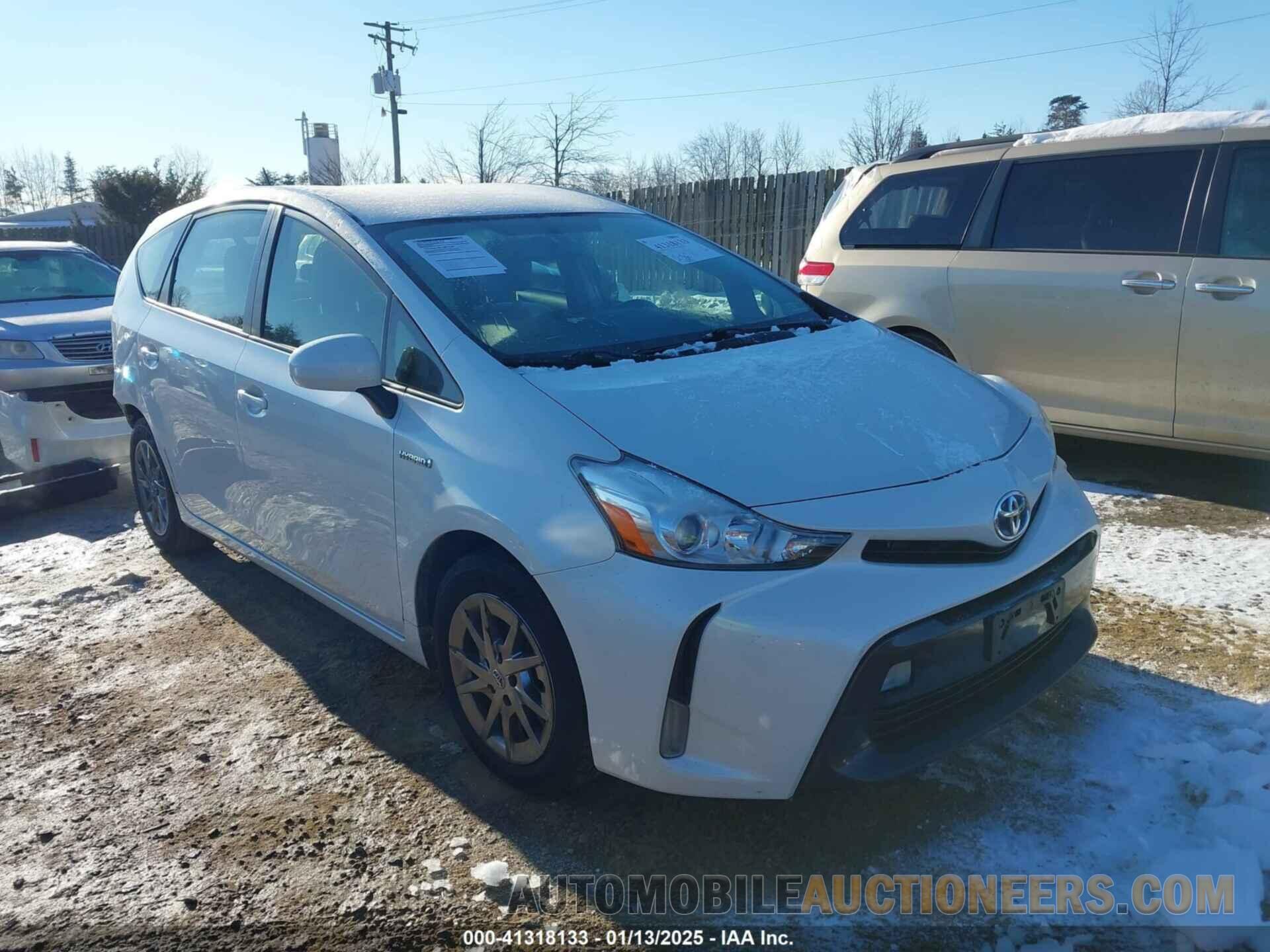 JTDZN3EU3HJ069485 TOYOTA PRIUS V 2017