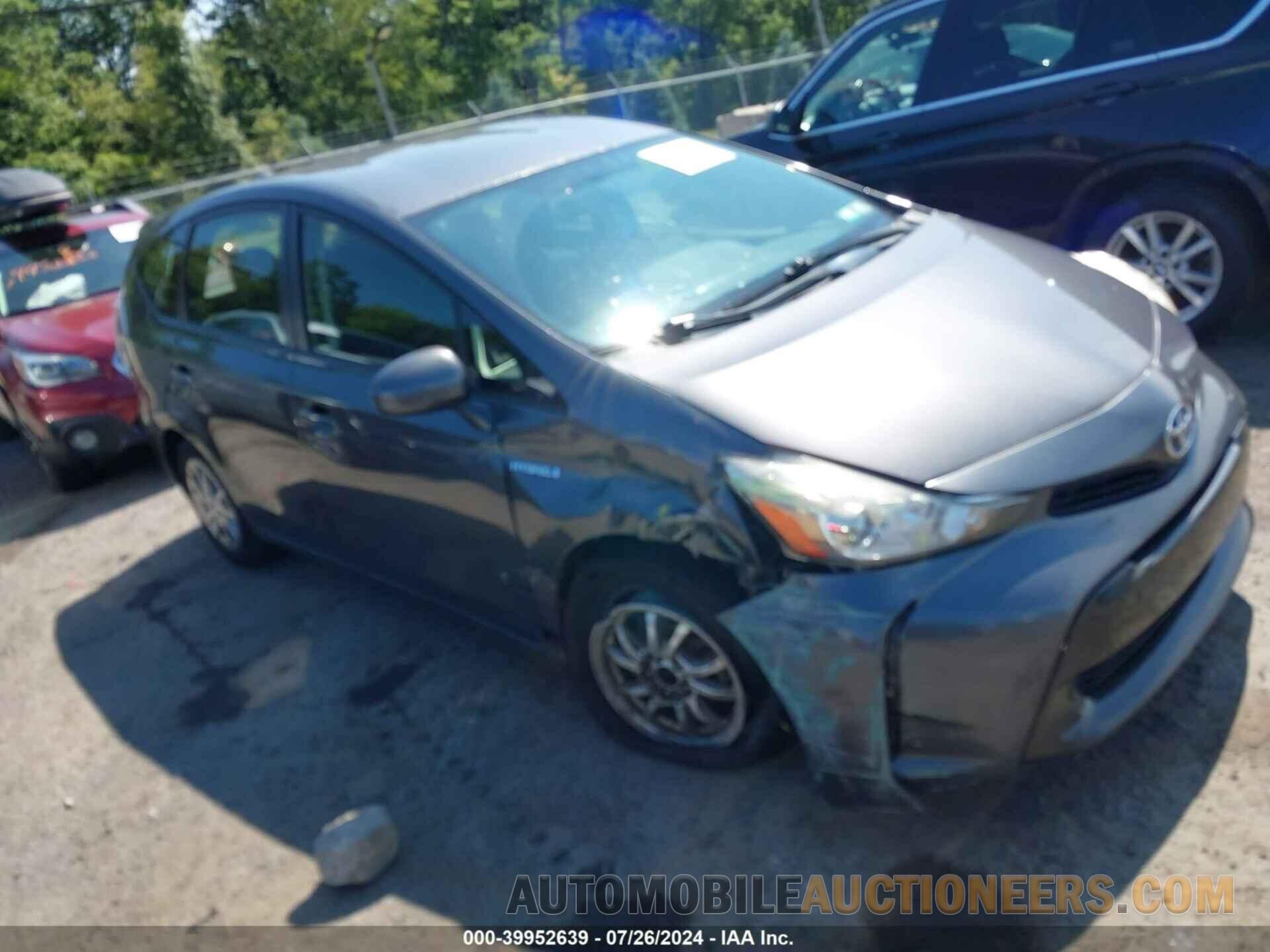 JTDZN3EU4FJ038713 TOYOTA PRIUS V 2015