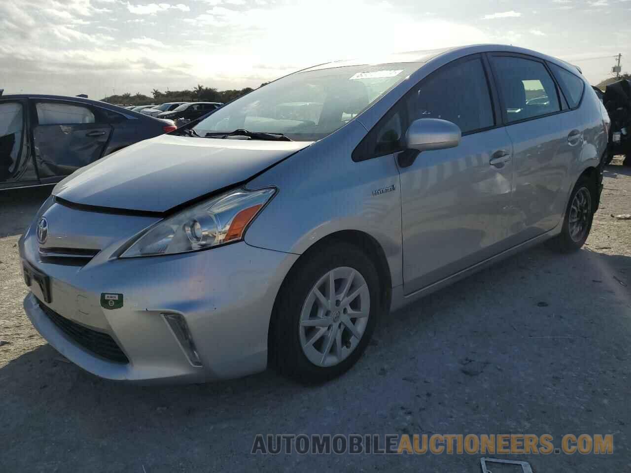 JTDZN3EU5D3258136 TOYOTA PRIUS 2013