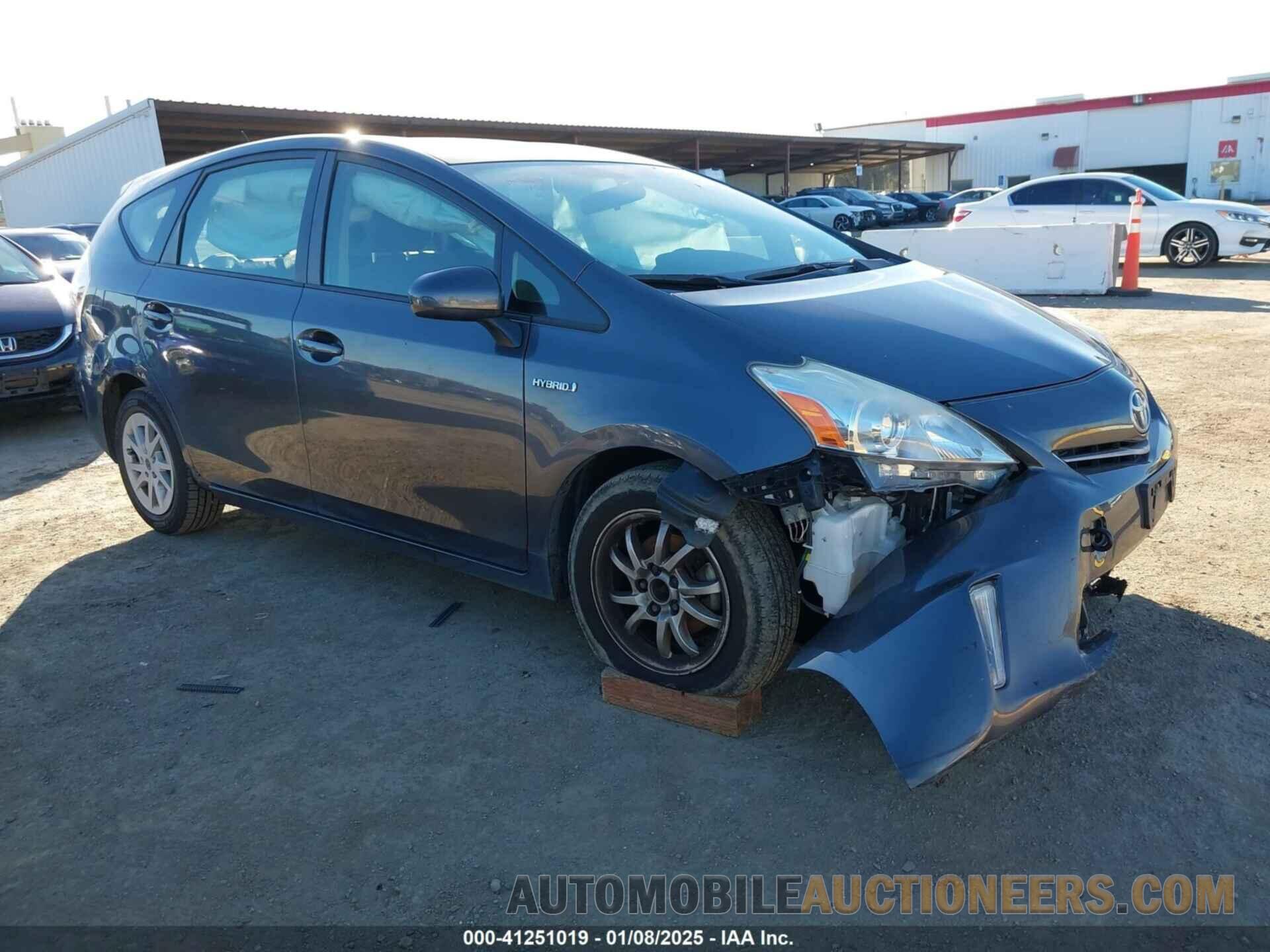 JTDZN3EU5D3265636 TOYOTA PRIUS V 2013