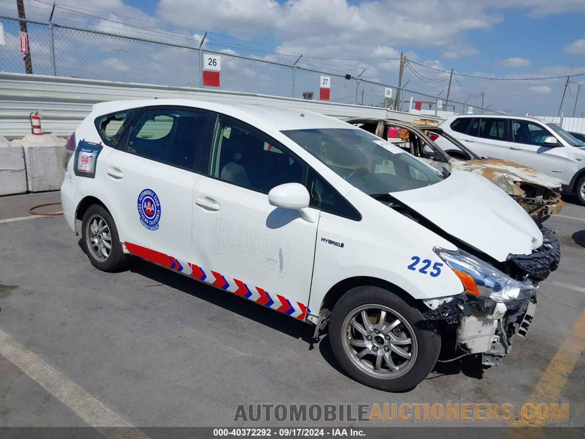 JTDZN3EU6FJ016650 TOYOTA PRIUS V 2015