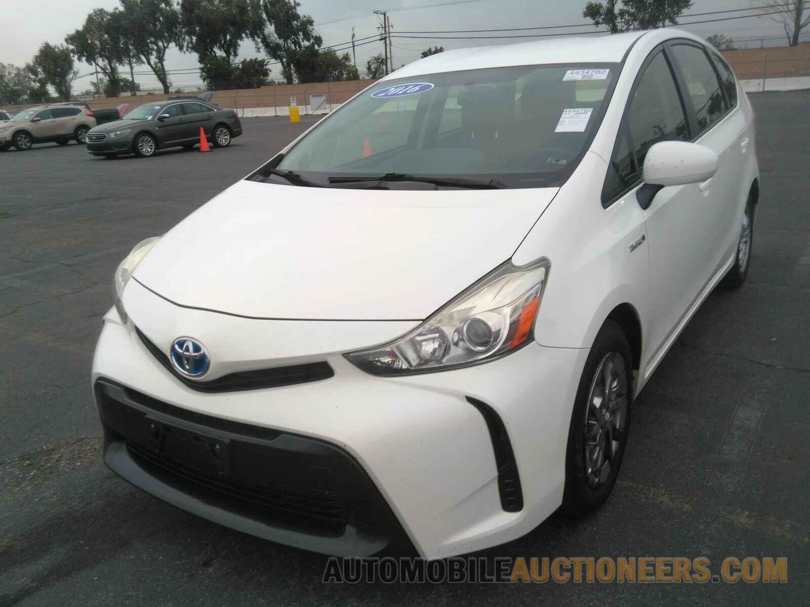 JTDZN3EU6GJ040786 Toyota Prius v 2016