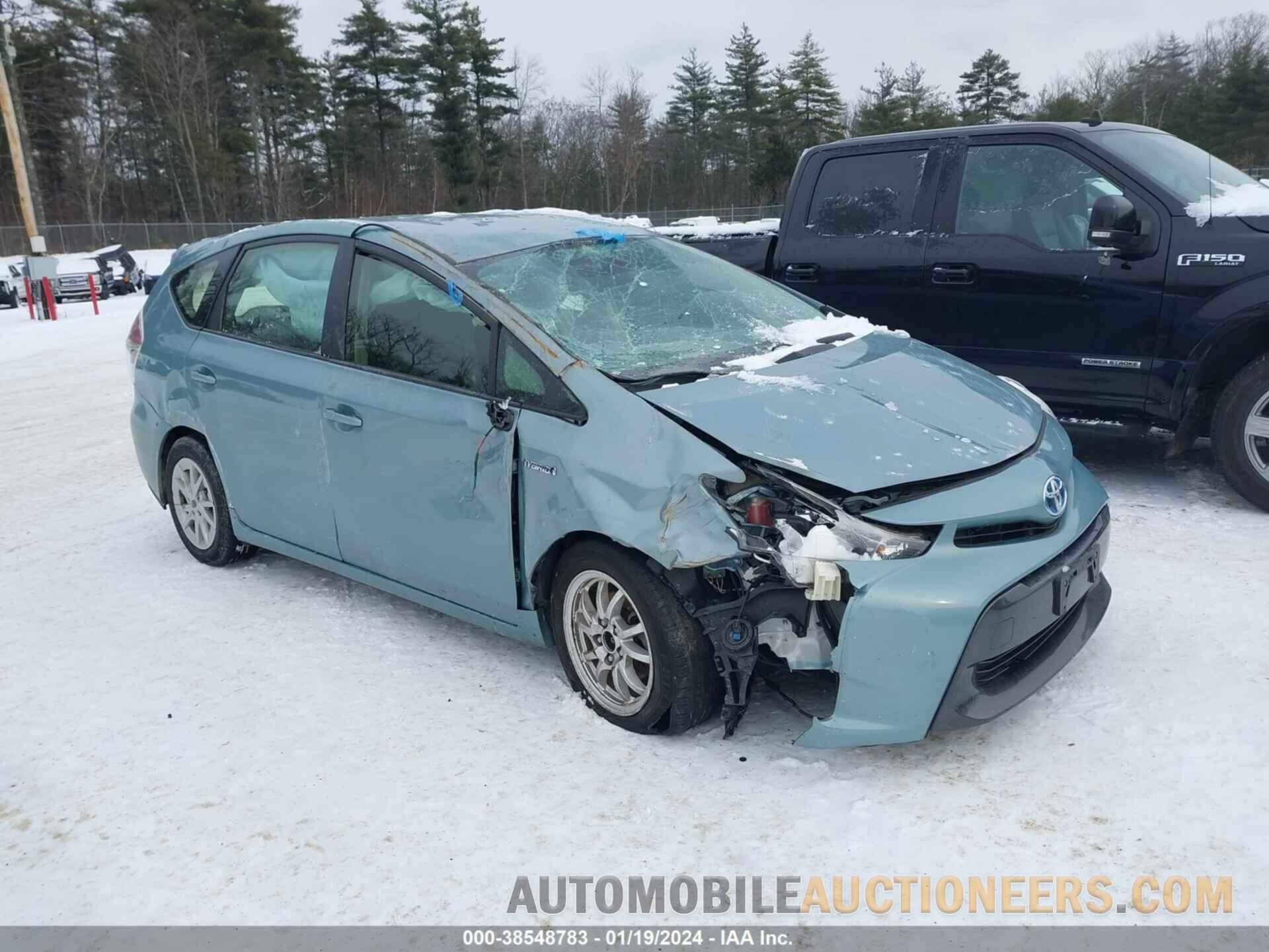 JTDZN3EU6HJ067004 TOYOTA PRIUS V 2017