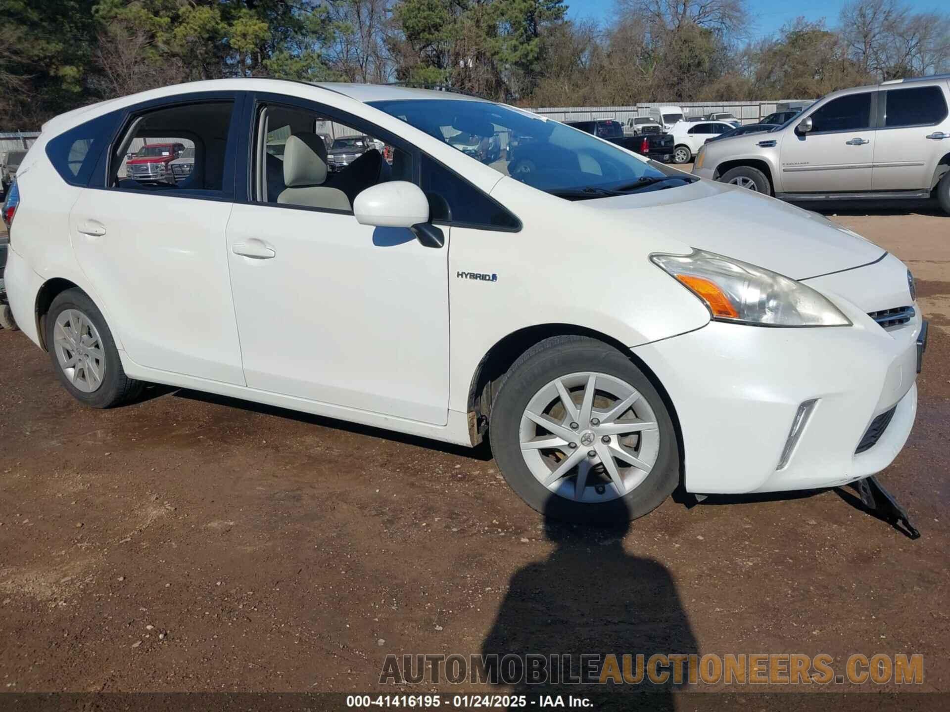 JTDZN3EU7D3239863 TOYOTA PRIUS V 2013