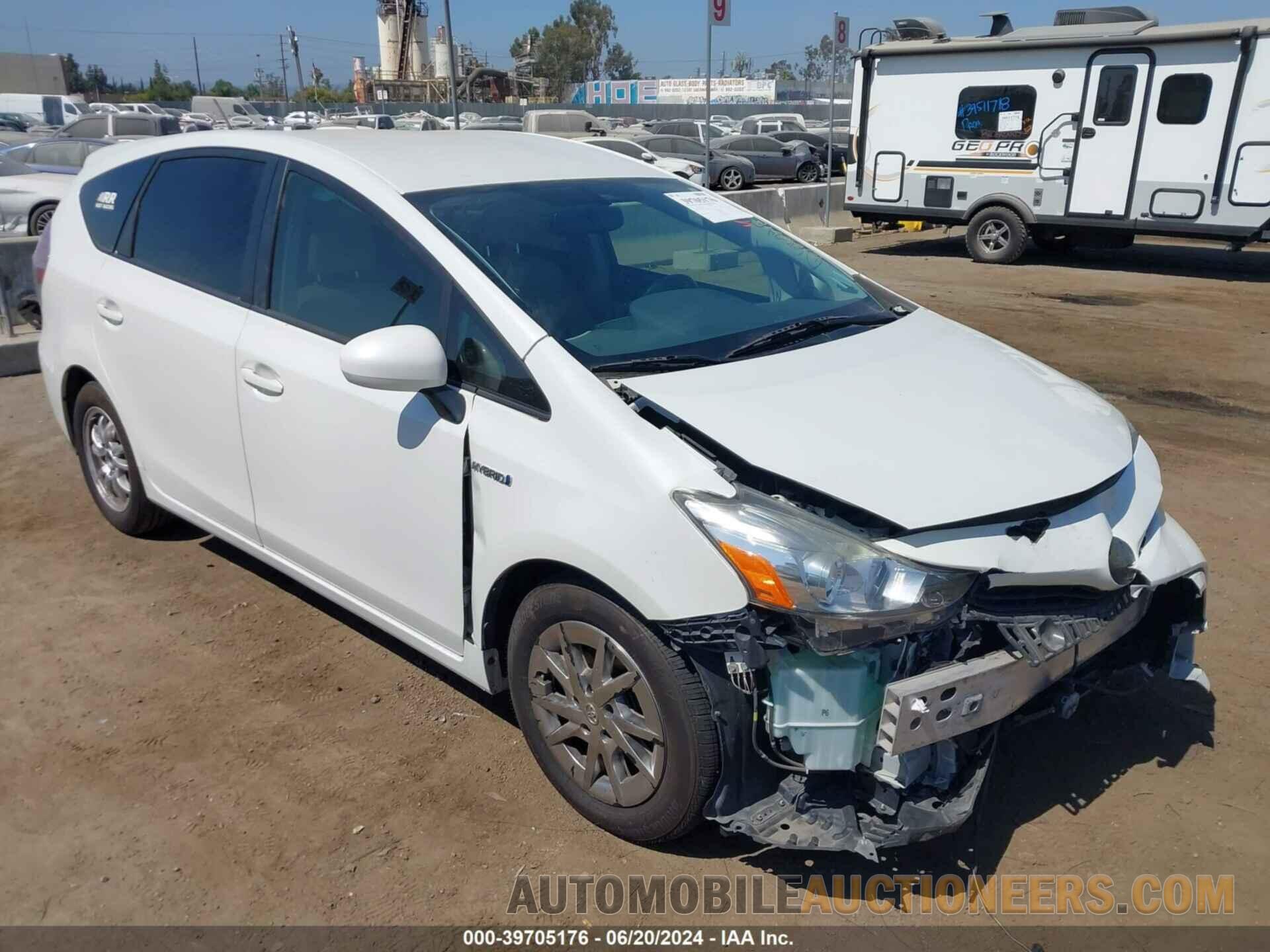 JTDZN3EU7FJ027656 TOYOTA PRIUS V 2015