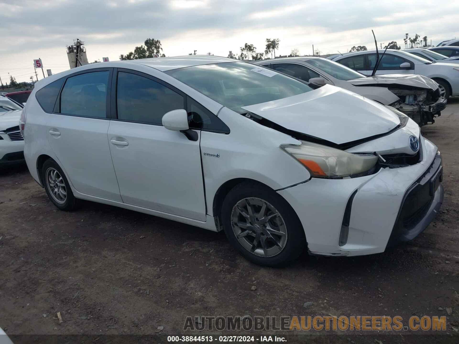 JTDZN3EU7FJ029634 TOYOTA PRIUS V 2015