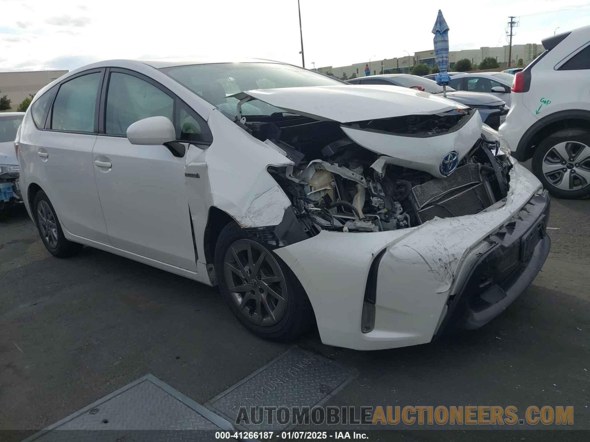 JTDZN3EU7HJ062281 TOYOTA PRIUS V 2017