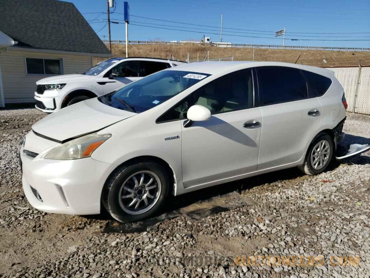 JTDZN3EU8D3218729 TOYOTA PRIUS 2013