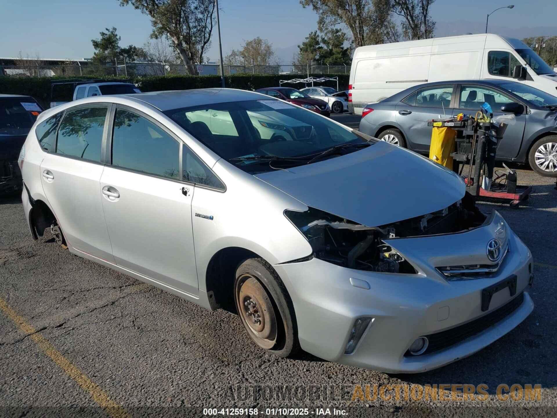 JTDZN3EU8E3356109 TOYOTA PRIUS V 2014