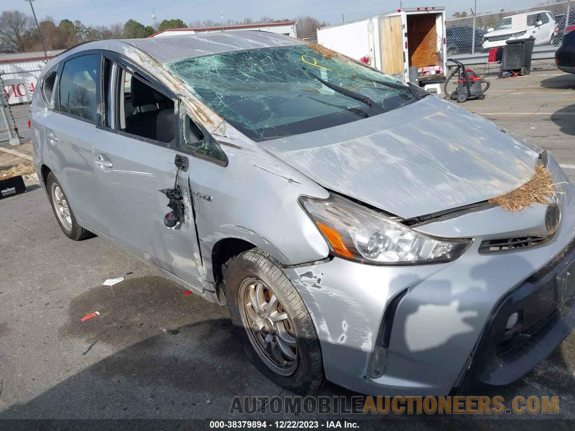 JTDZN3EU8FJ033854 TOYOTA PRIUS V 2015