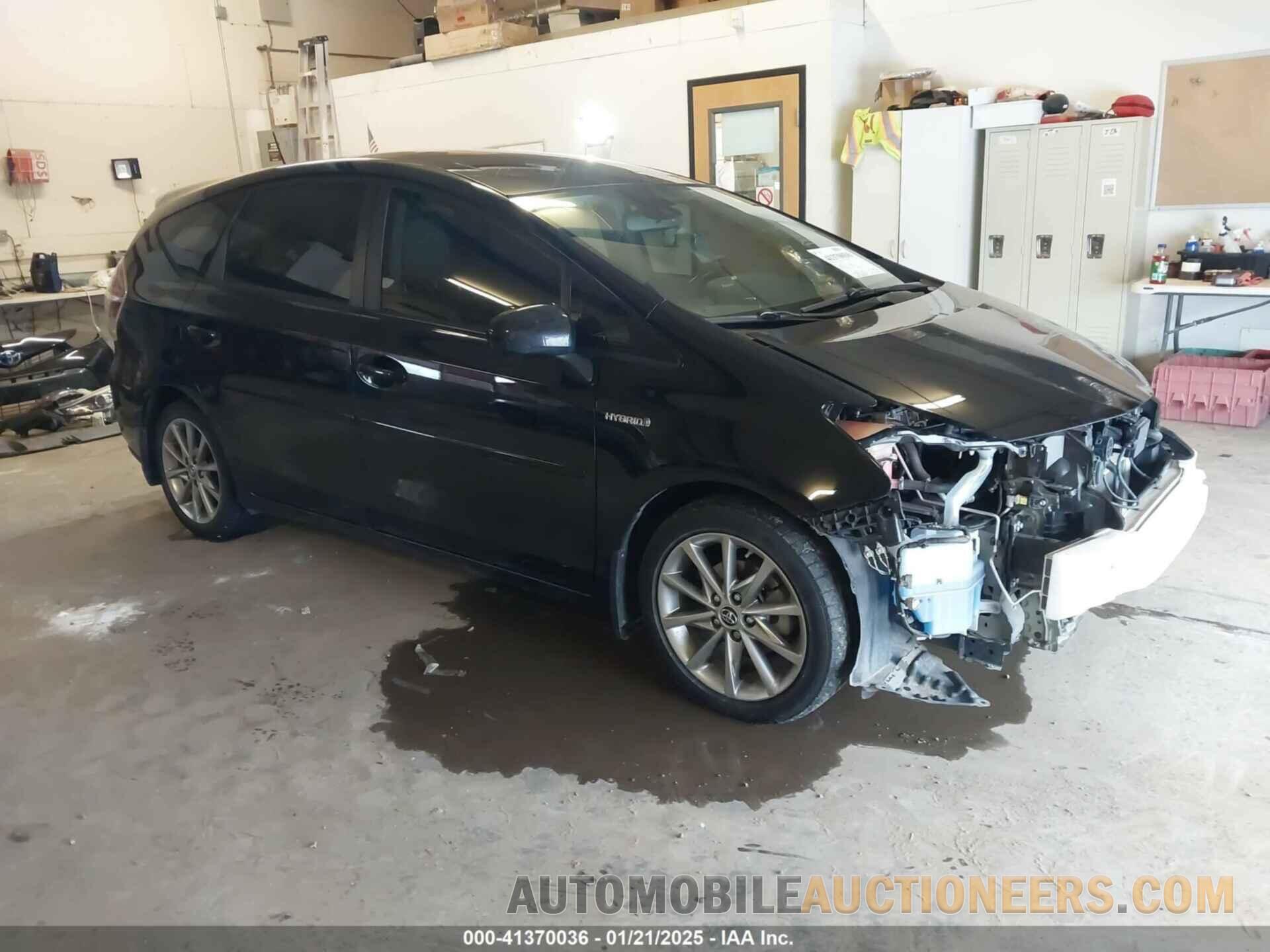 JTDZN3EU9HJ062735 TOYOTA PRIUS V 2017