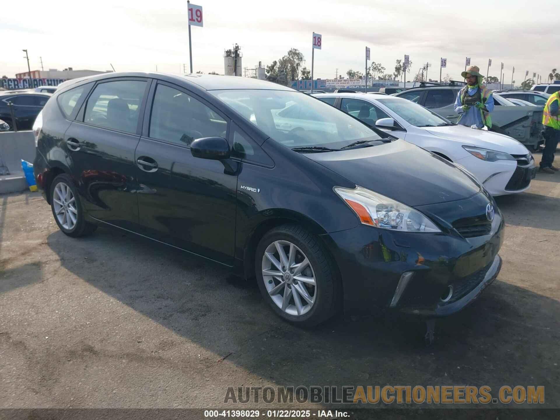 JTDZN3EUXC3098494 TOYOTA PRIUS V 2012