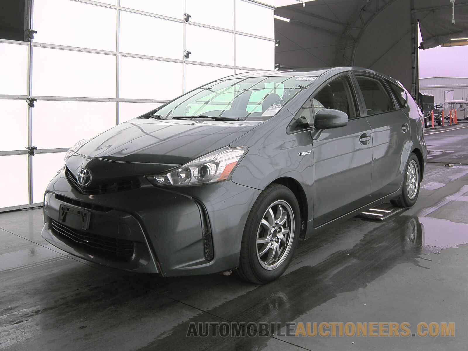 JTDZN3EUXFJ016148 Toyota Prius v 2015