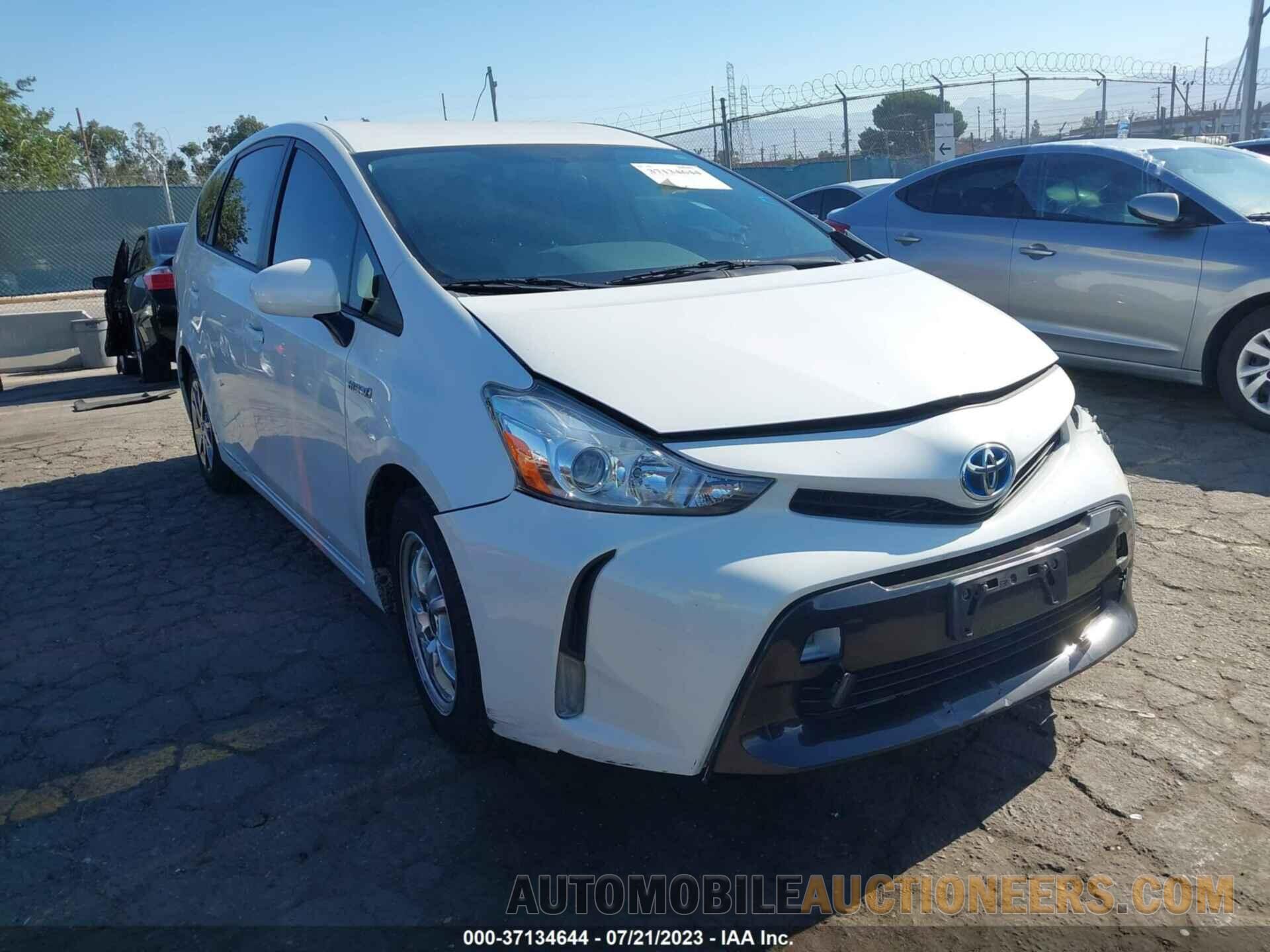 JTDZN3EUXFJ019597 TOYOTA PRIUS V 2015