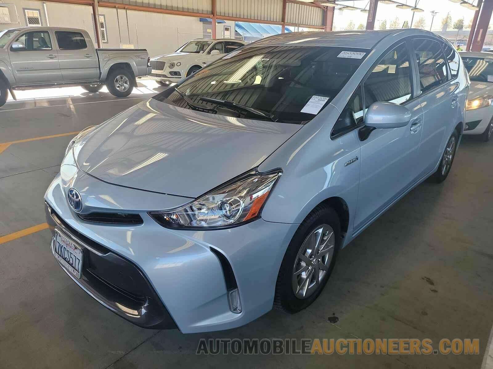 JTDZN3EUXFJ019793 Toyota Prius v 2015