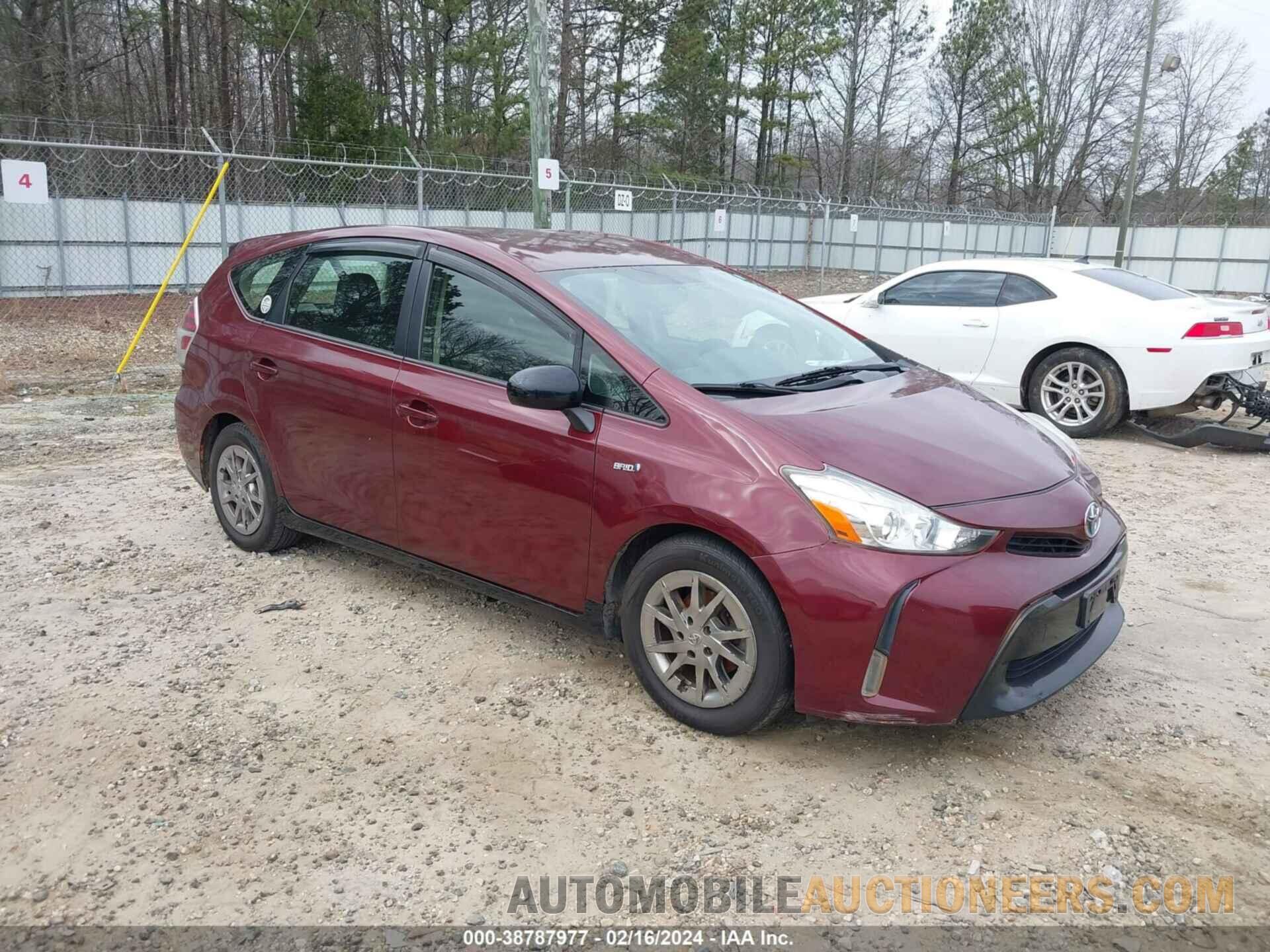 JTDZN3EUXFJ038859 TOYOTA PRIUS V 2015