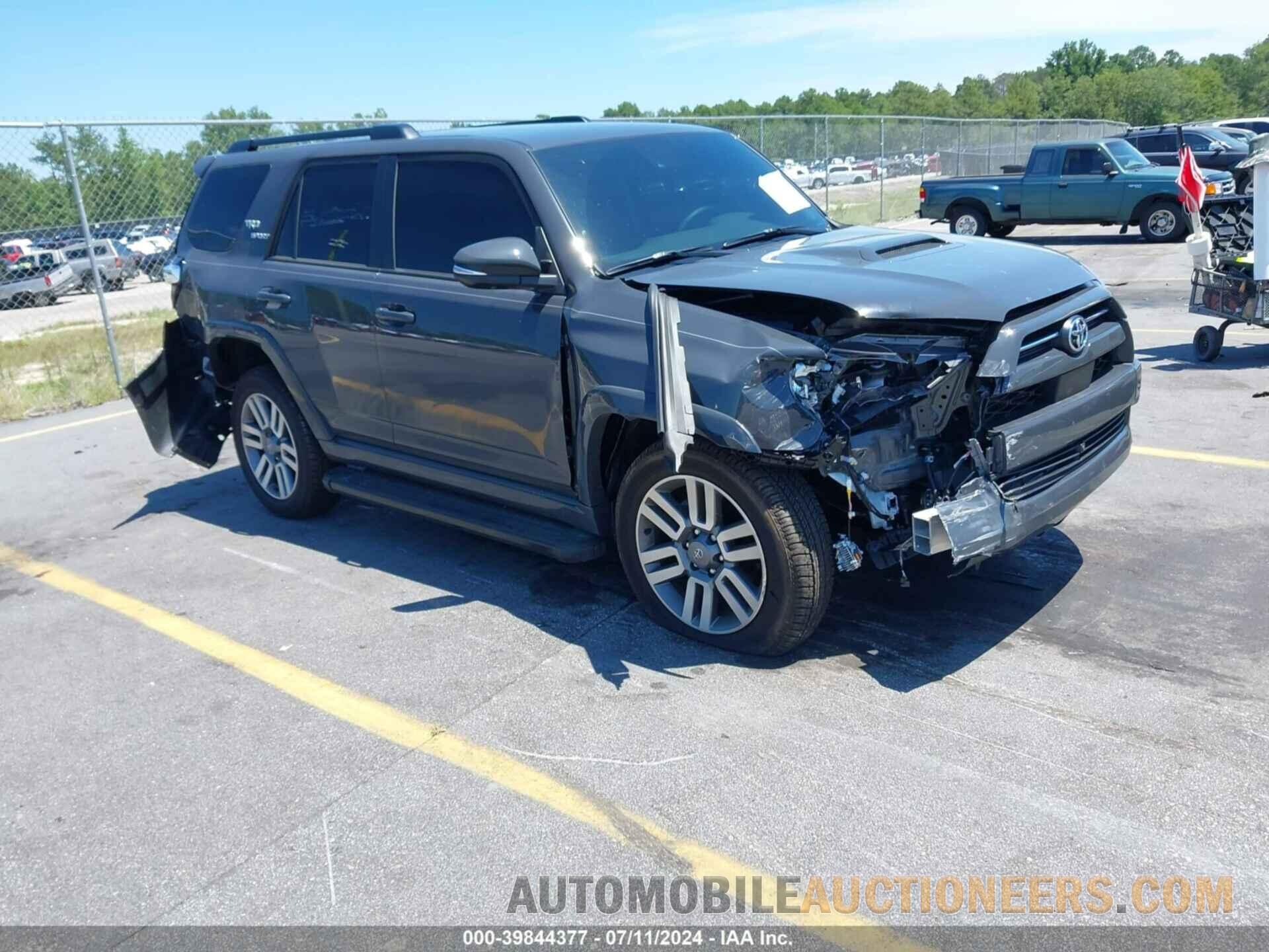 JTEAU5JR0R5311197 TOYOTA 4RUNNER 2024