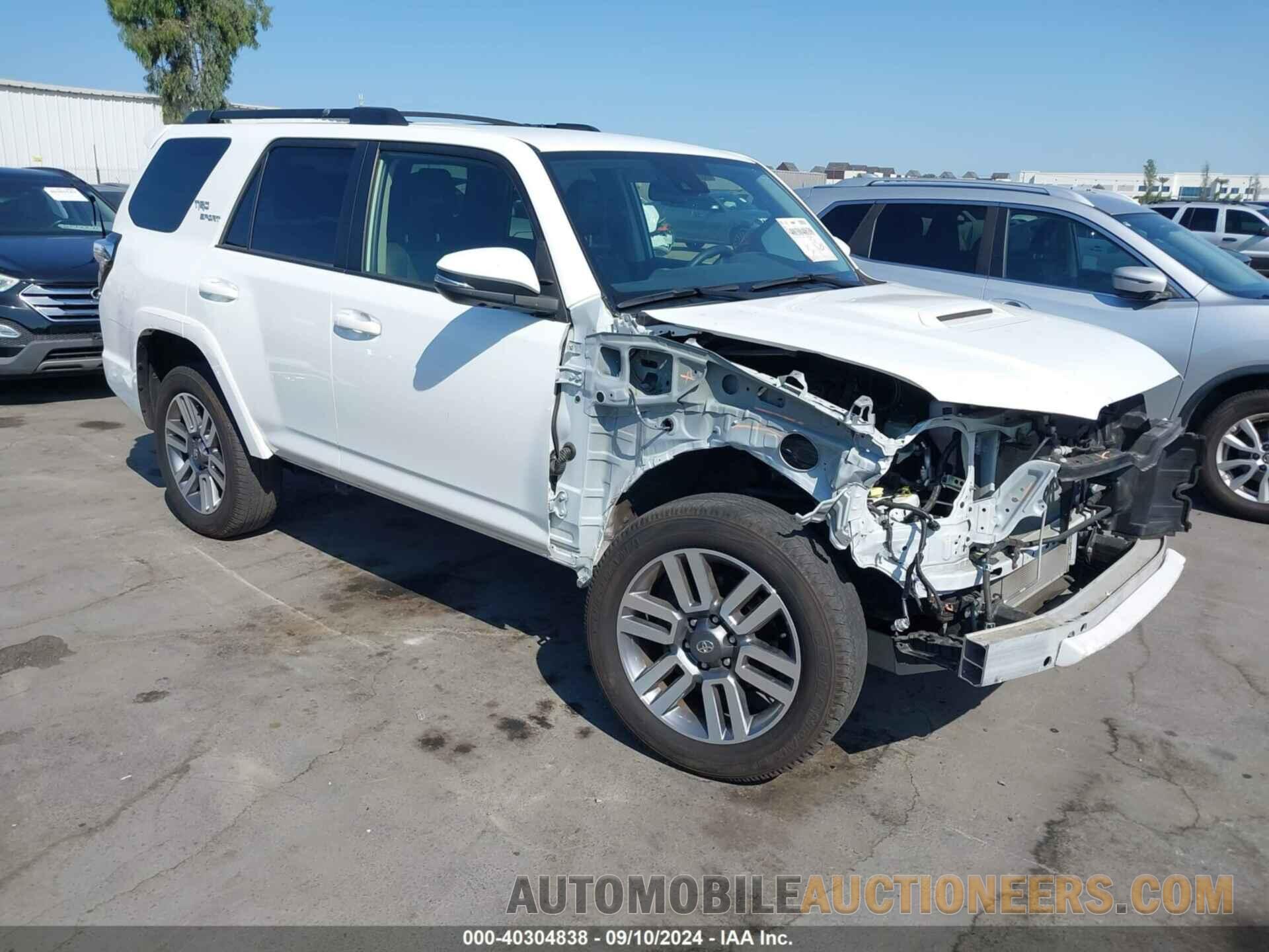 JTEAU5JR7N5262090 TOYOTA 4RUNNER 2022